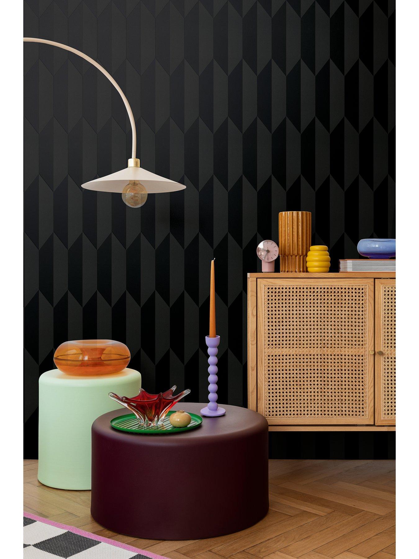 Image 3 of 3 of CosmoLiving by Cosmopolitan Graphic Groove Edge Black Non Woven Wallpaper