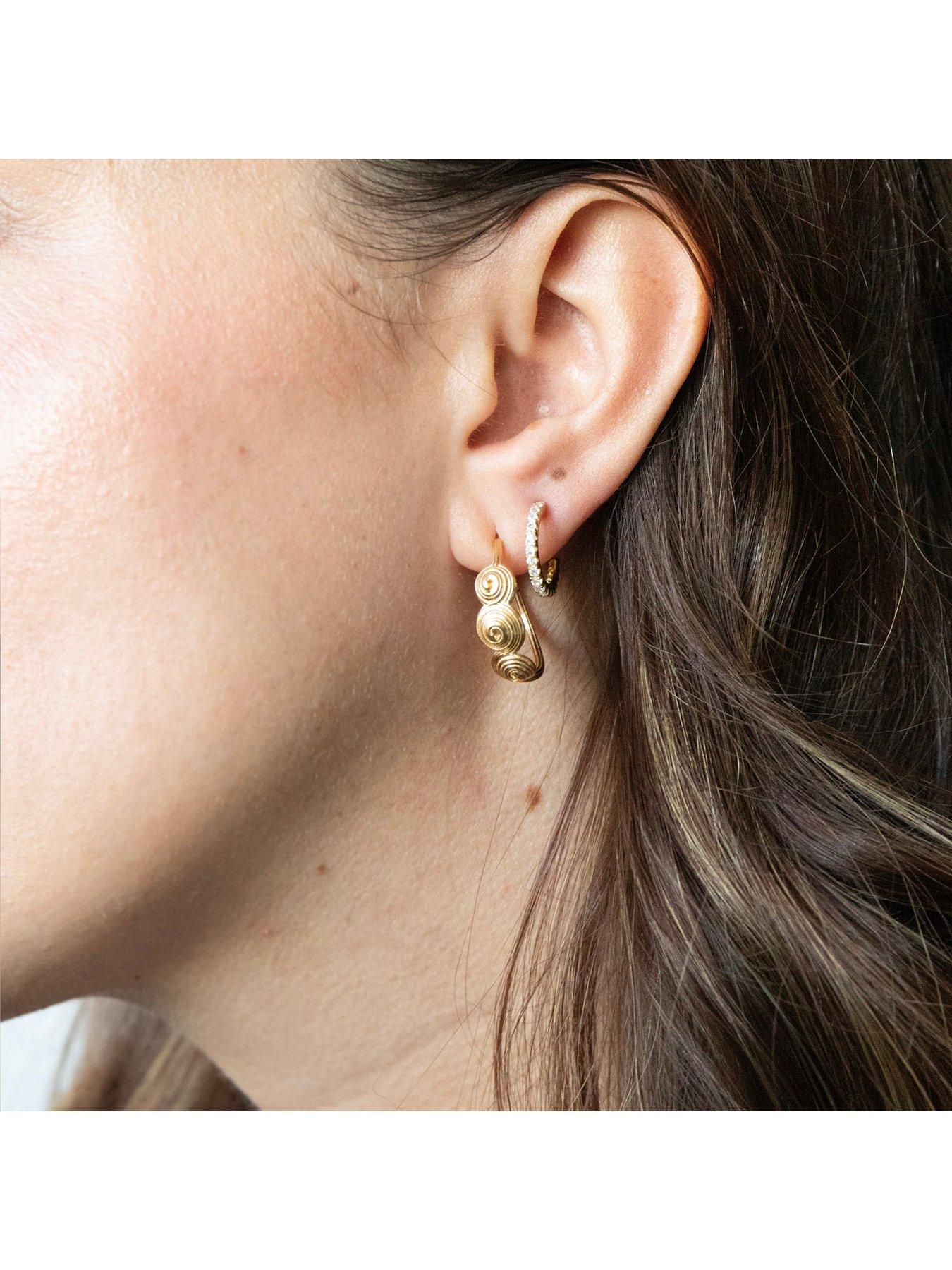 Image 5 of 6 of Seol + Gold 18ct Gold Plate Over Sterling Silver Spiral Shell Studs