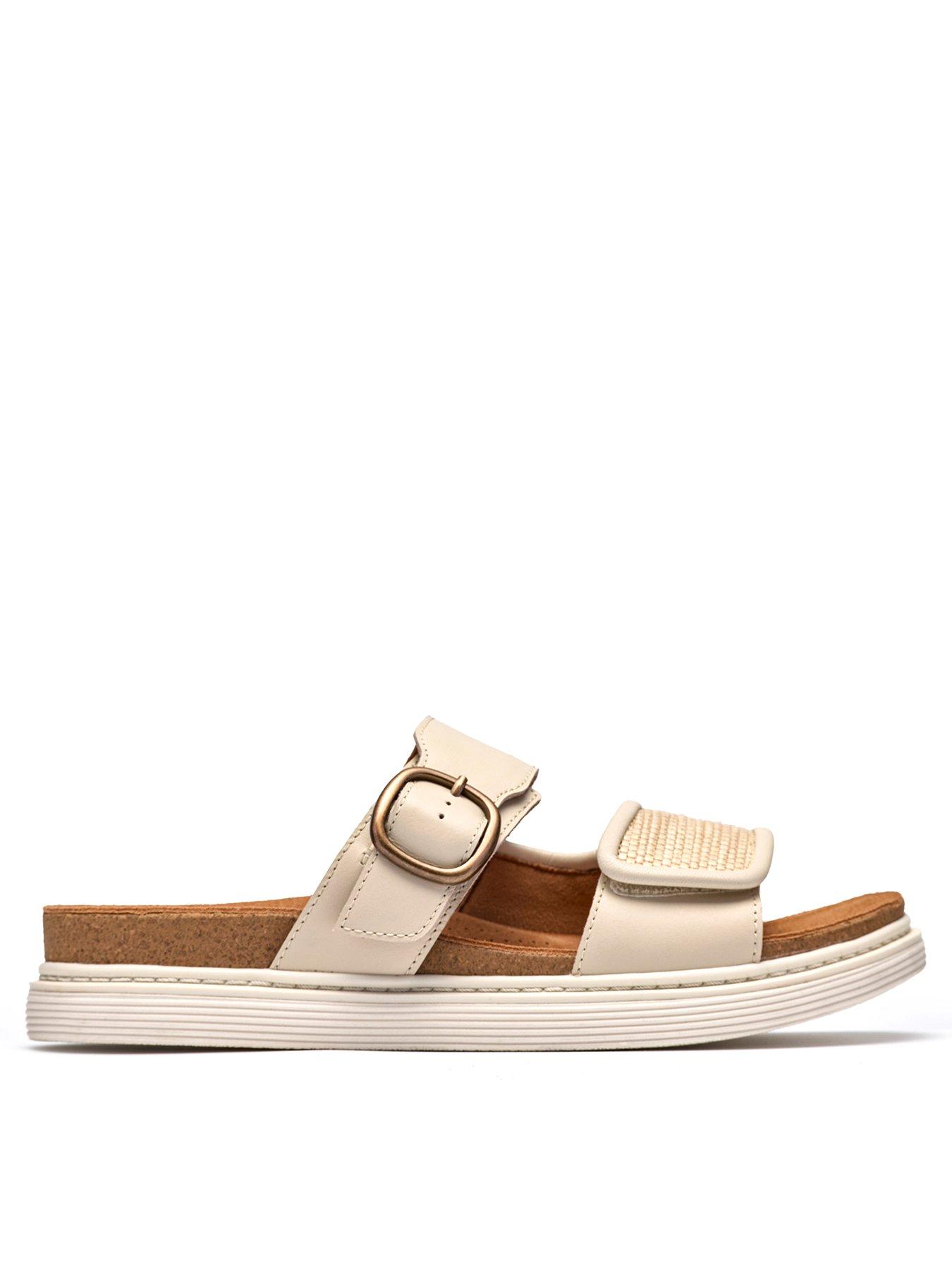 Clarks Arwell Step Wide Fit Sandals - Cream Leather