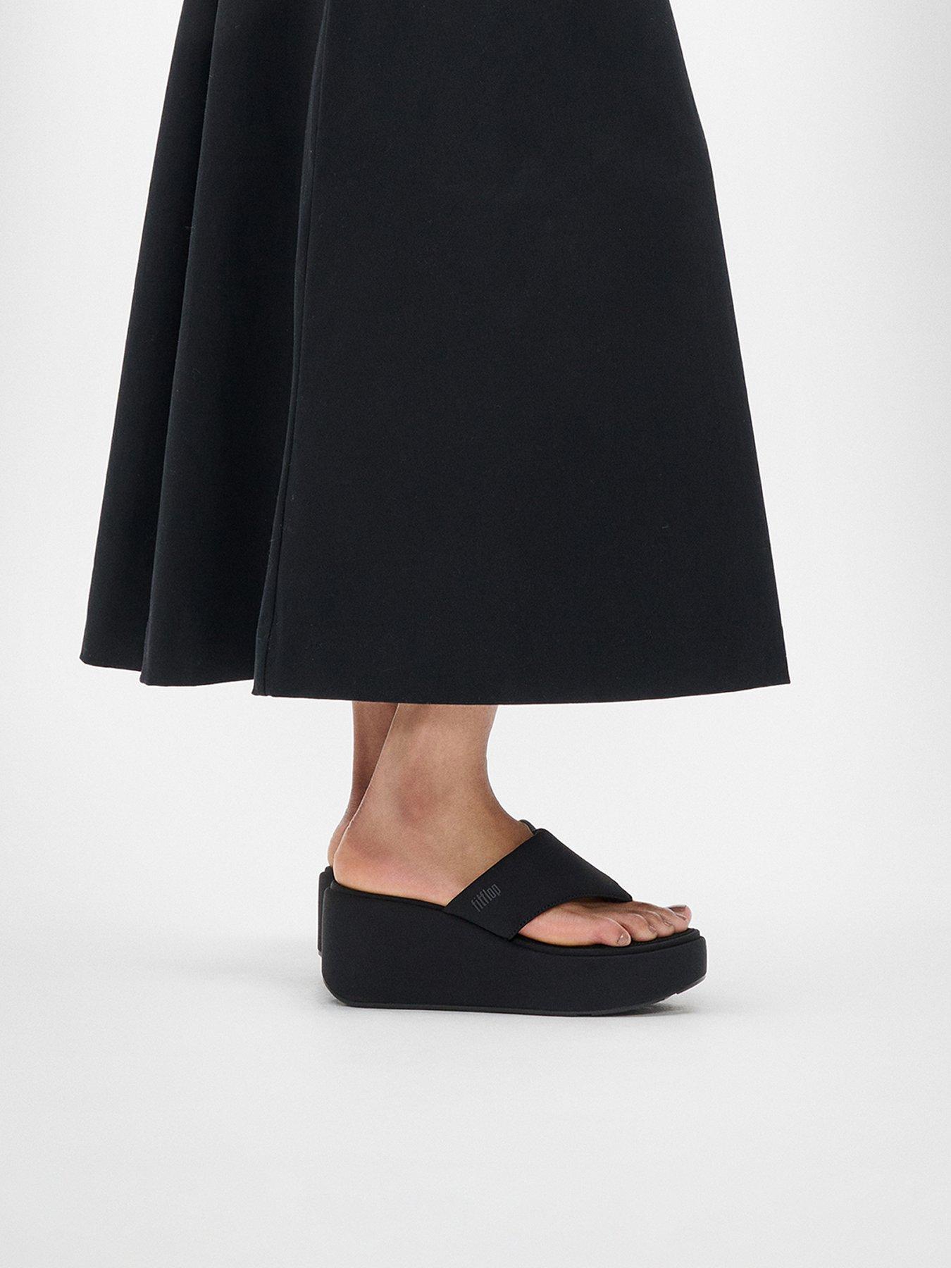  image of fitflop-platfforms-wedge-toe-post-sandals-all-black