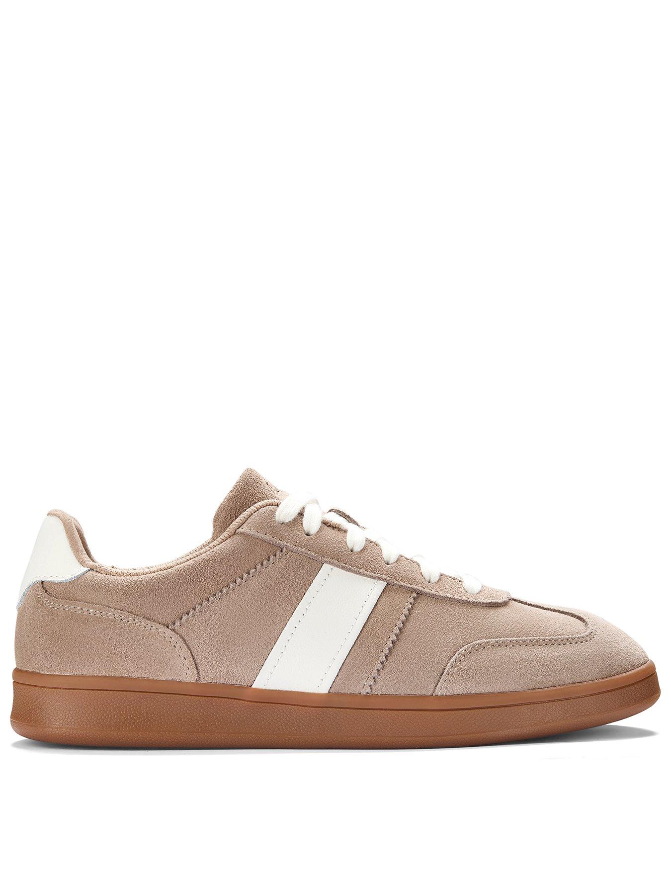 clarks-seco-speed-suede-trainer-light-brown
