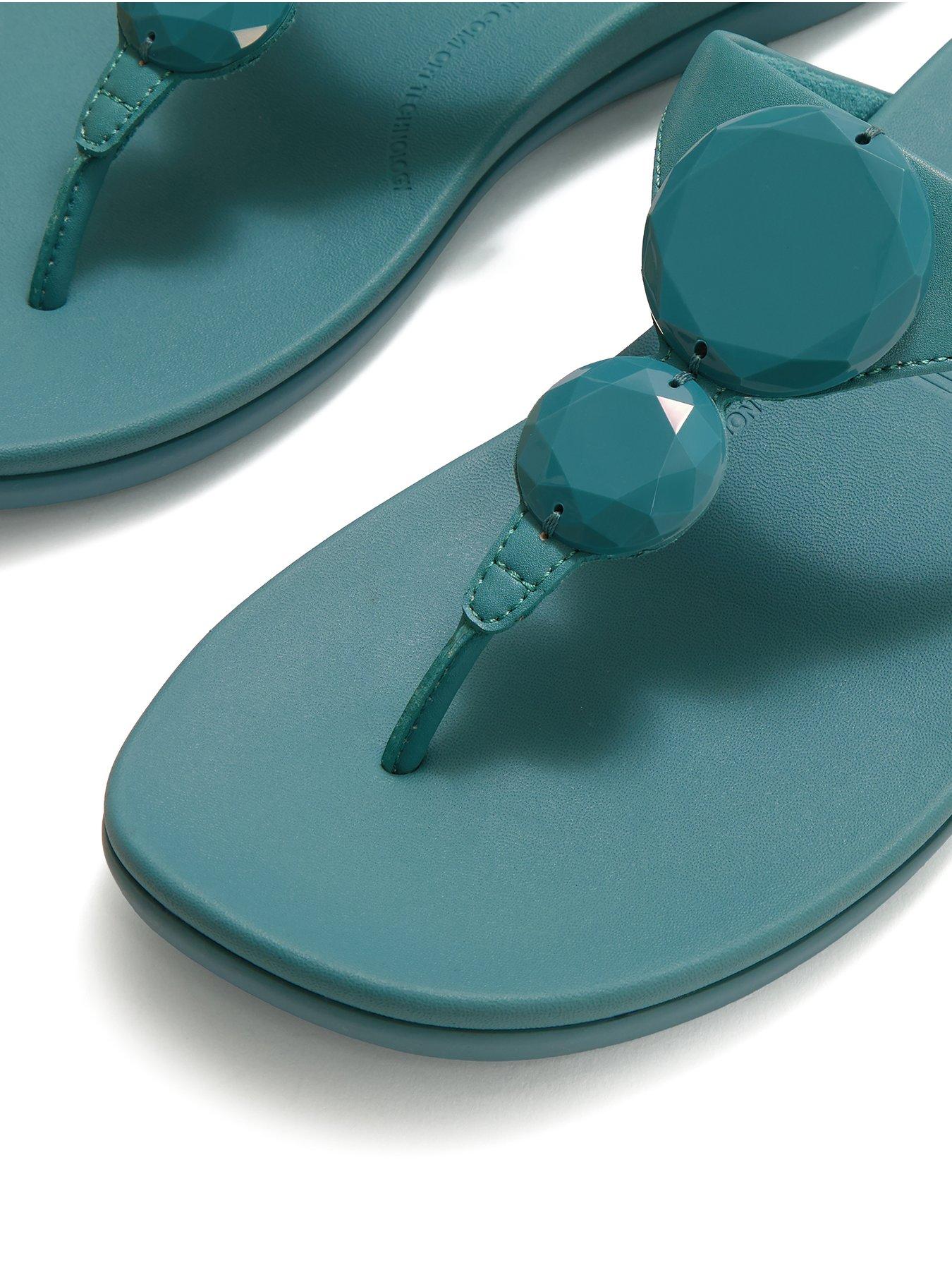  image of fitflop-solay-glossy-disc-toe-post-sandals-teal