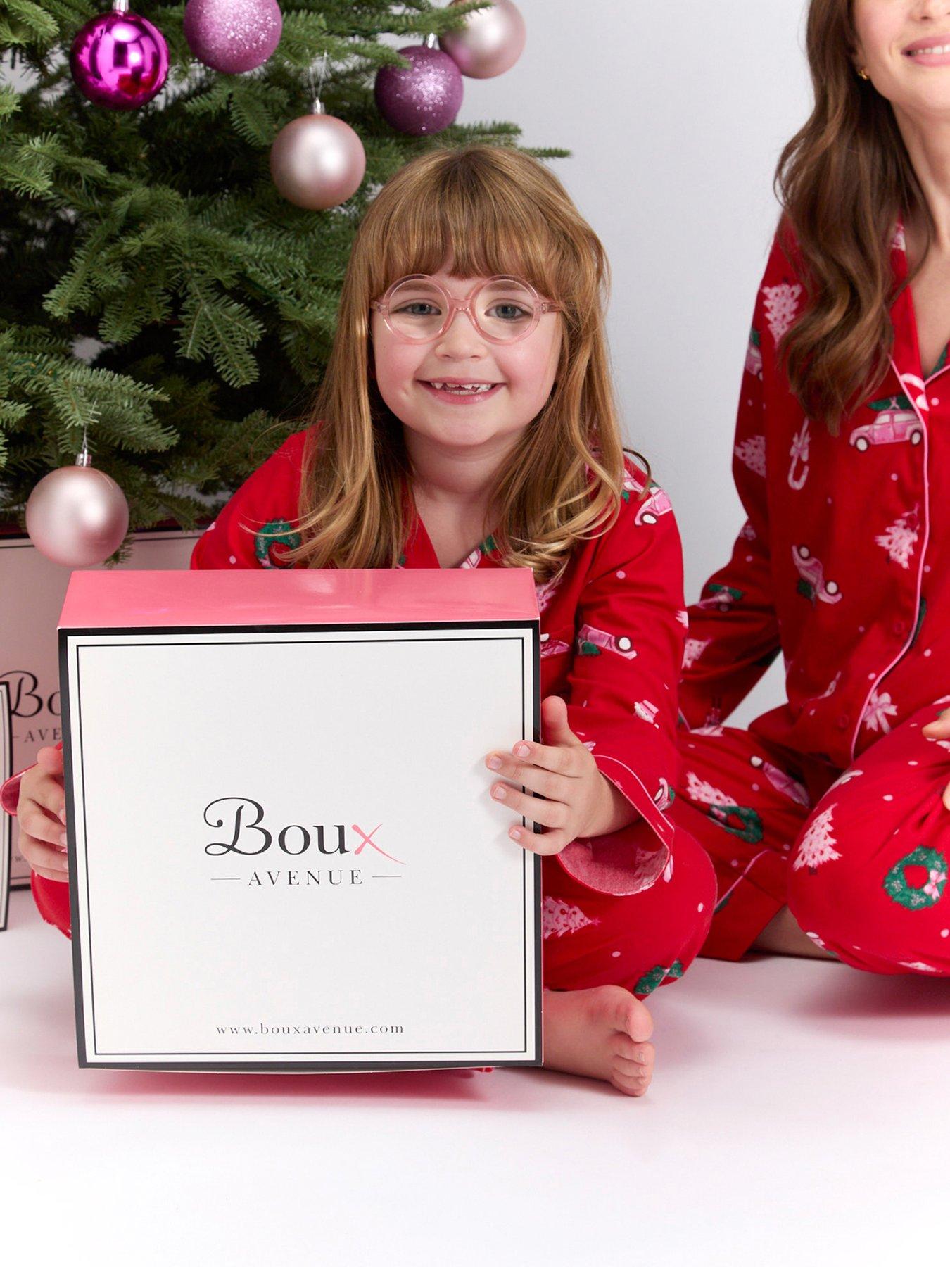 Image 4 of 6 of Boux Avenue Girls Christmas Scene Pyjamas In A Bag - Red Mix