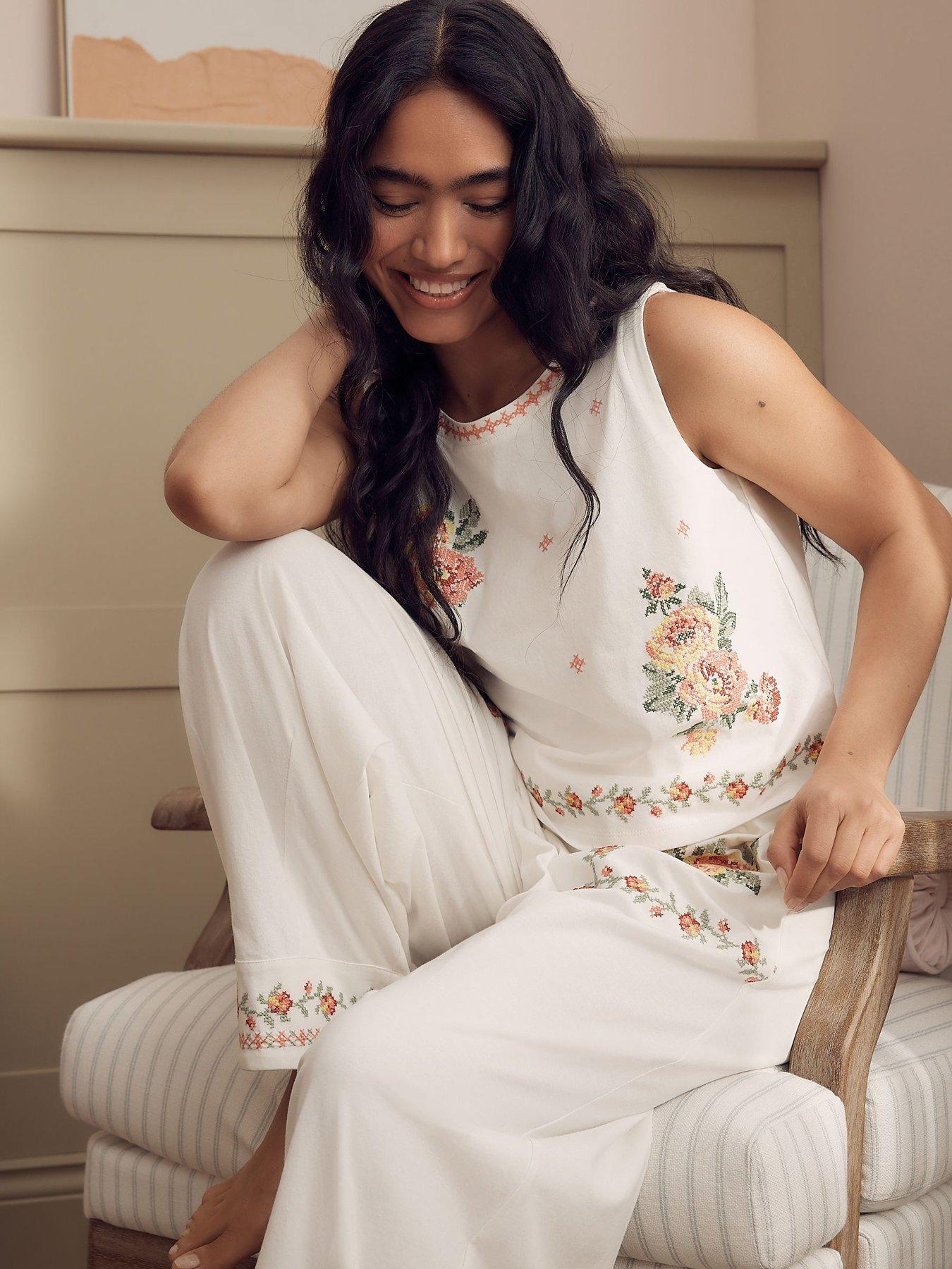 Image 3 of 6 of Laura Ashley Crochet Jersey PJ Set - Cream