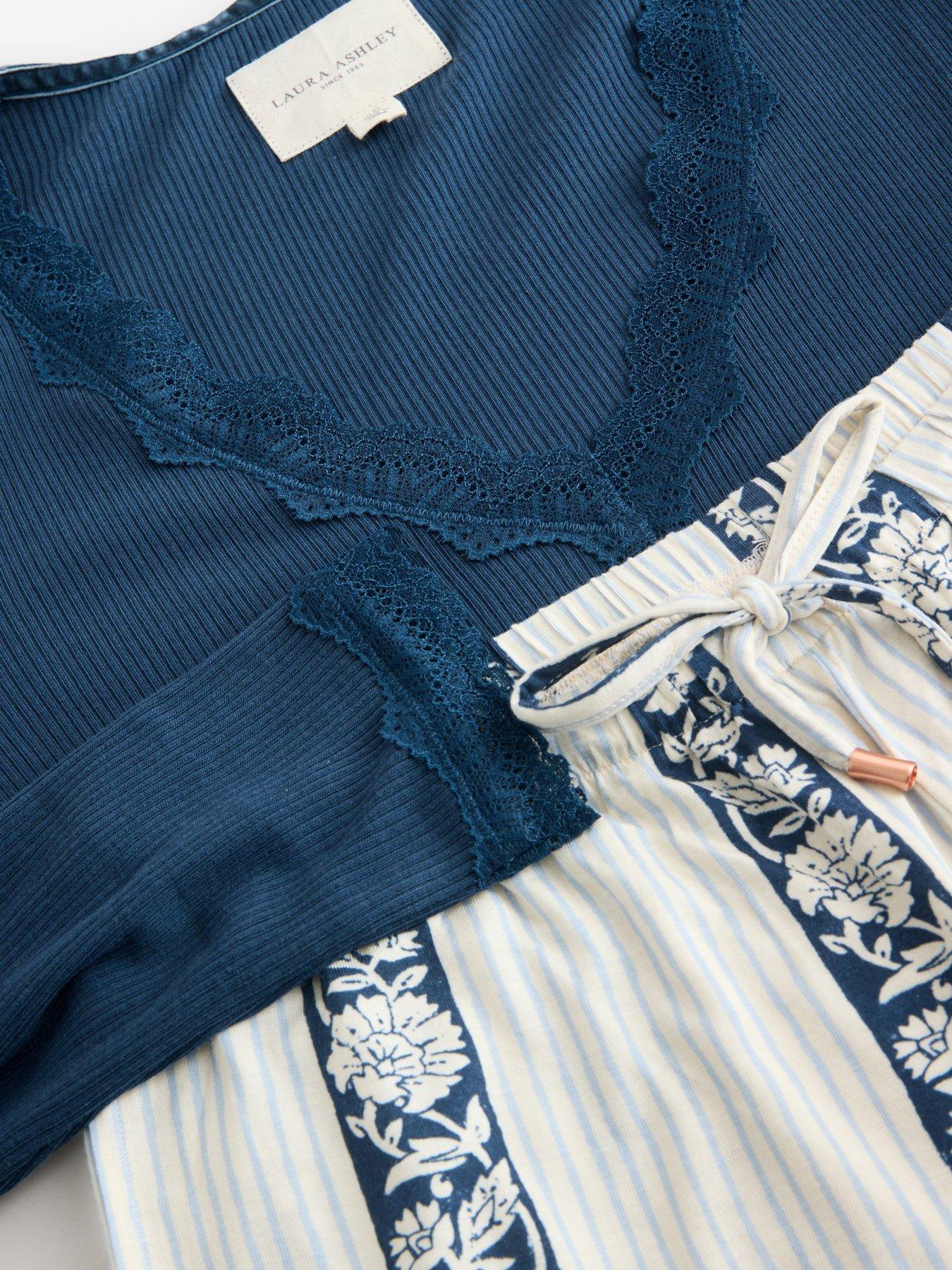 Image 7 of 7 of Laura Ashley Semington Jersey Pj