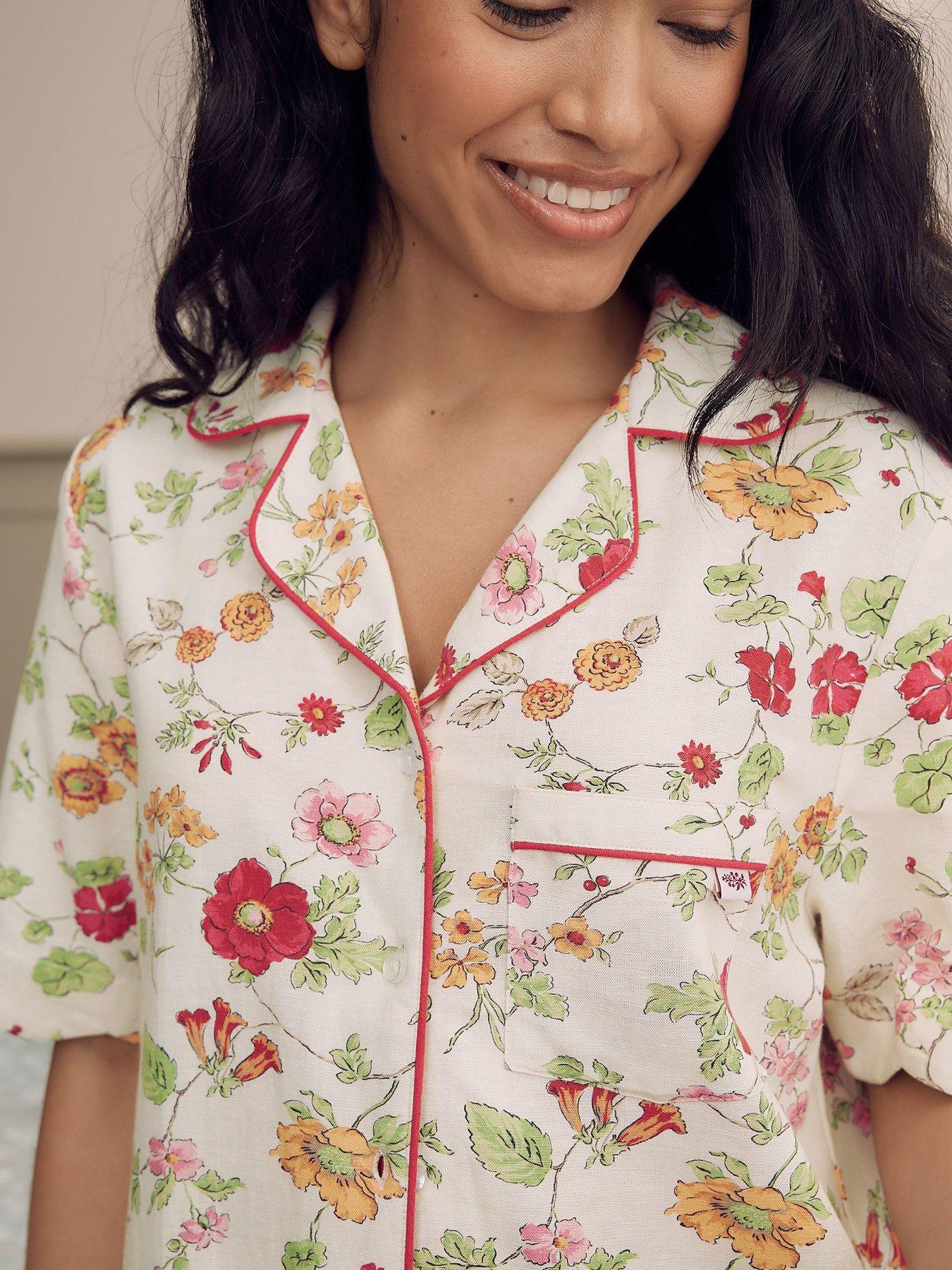 Image 3 of 7 of Laura Ashley Penny Woven Pyjama Set - Red