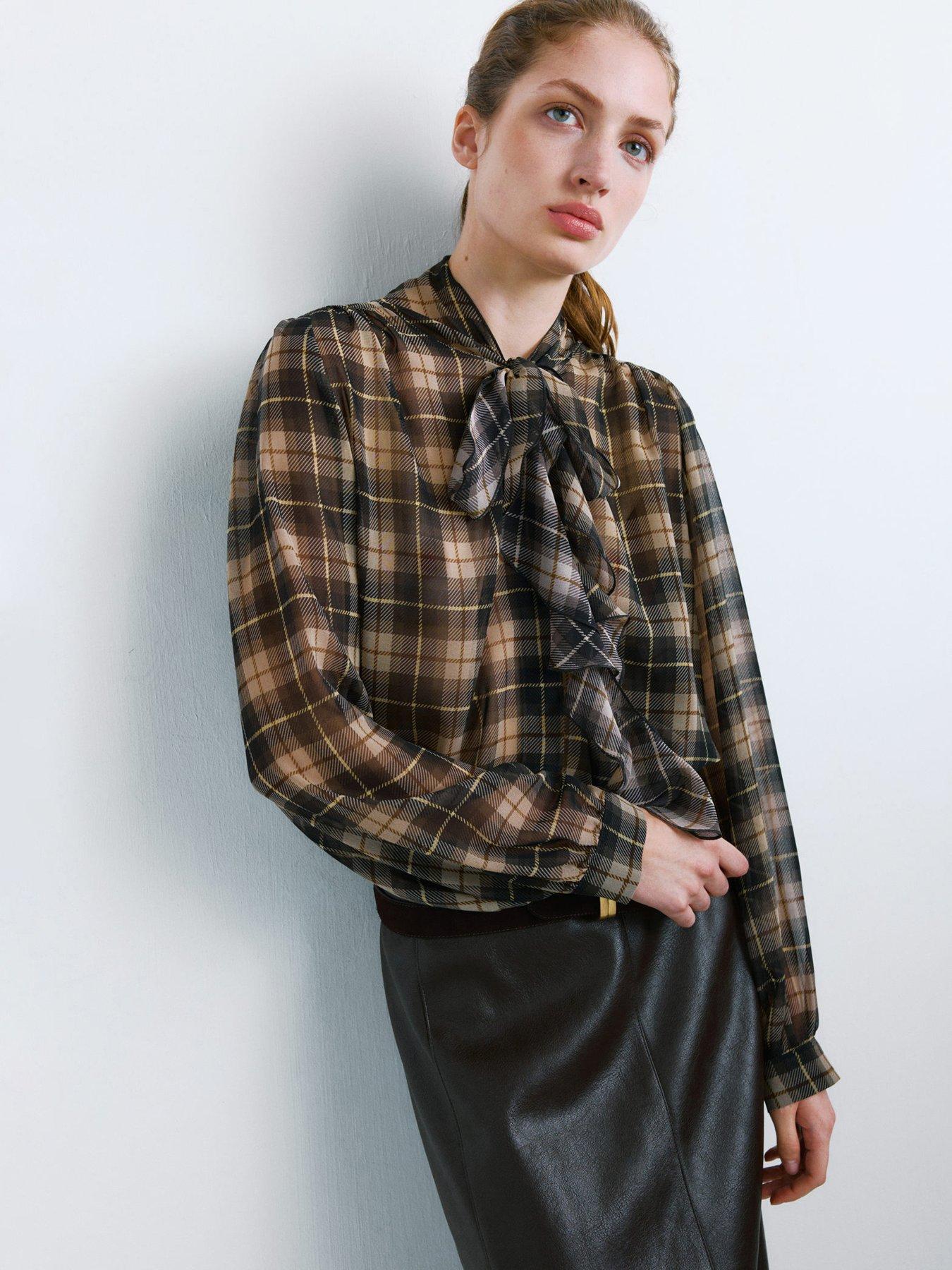  image of mango-blouse-with-check-pattern-and-foulard-collar-black