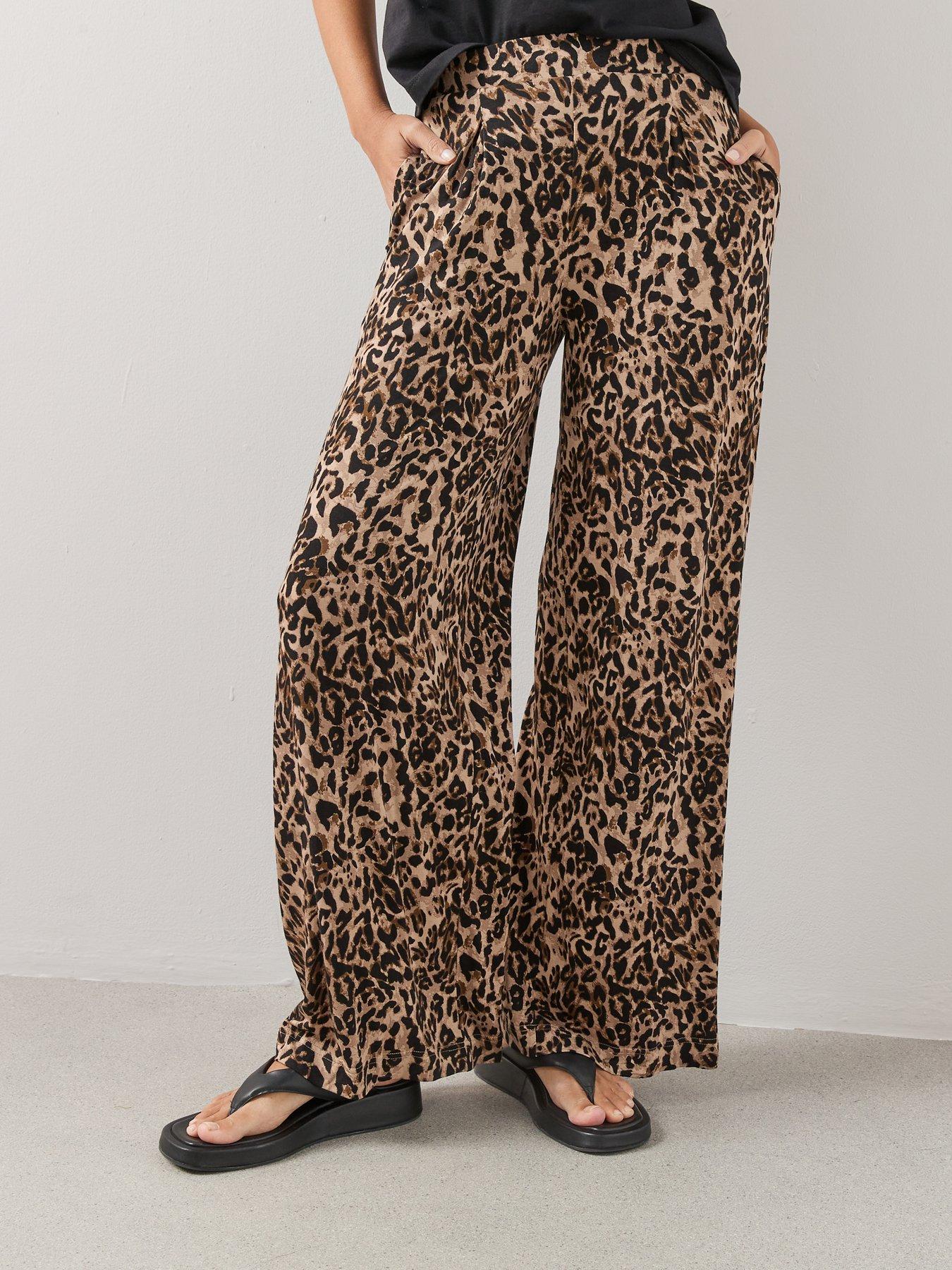 Image 4 of 6 of The Very Collection Printed Wide Leg Stretch Trouser