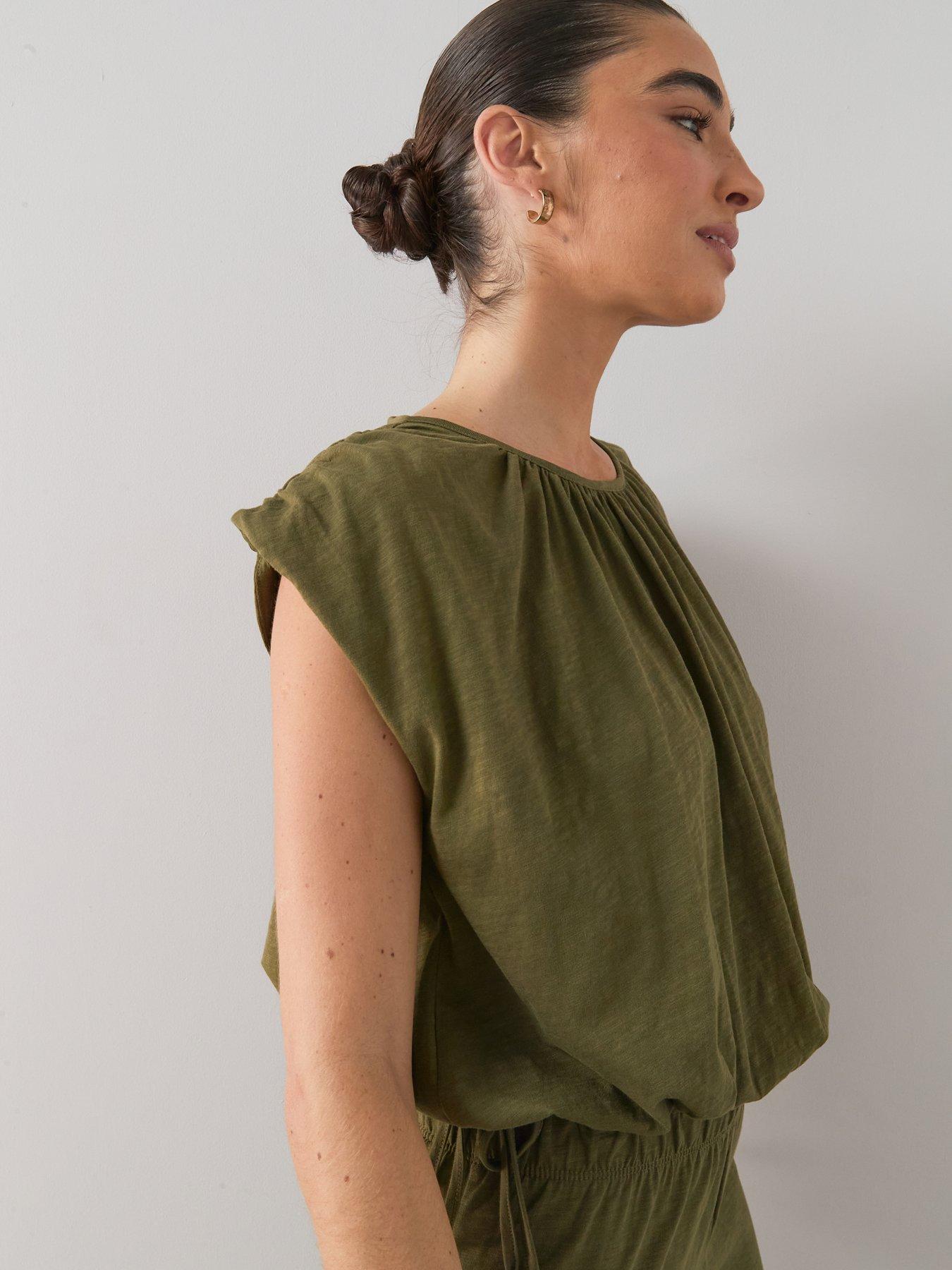 Image 4 of 7 of The Very Collection Elasticated Waist T-Shirt Co-Ord - Khaki