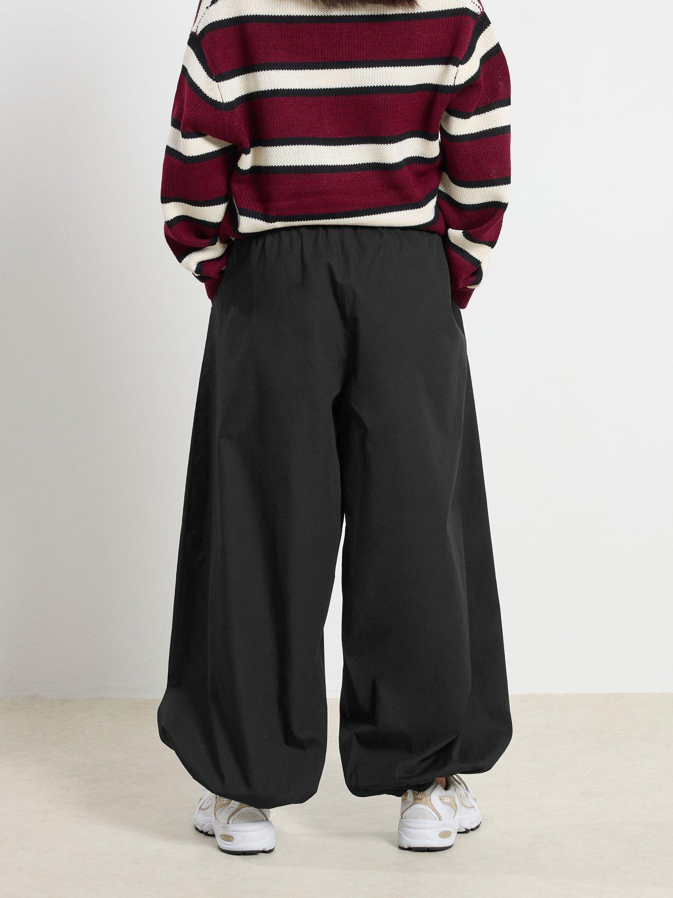 Image 2 of 4 of PixieGirl Petite Poplin Cuffed Balloon Trousers - Black