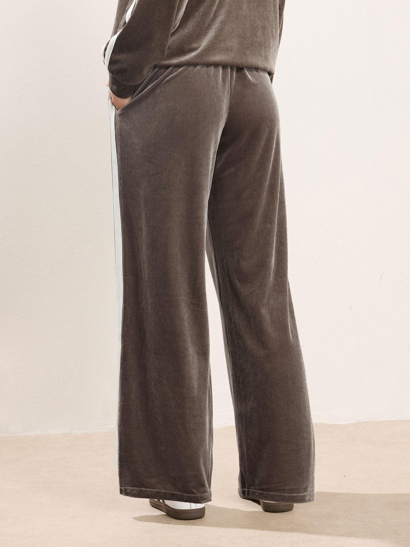 Image 2 of 4 of PixieGirl Petite Velour Stripe Jogger - Brown