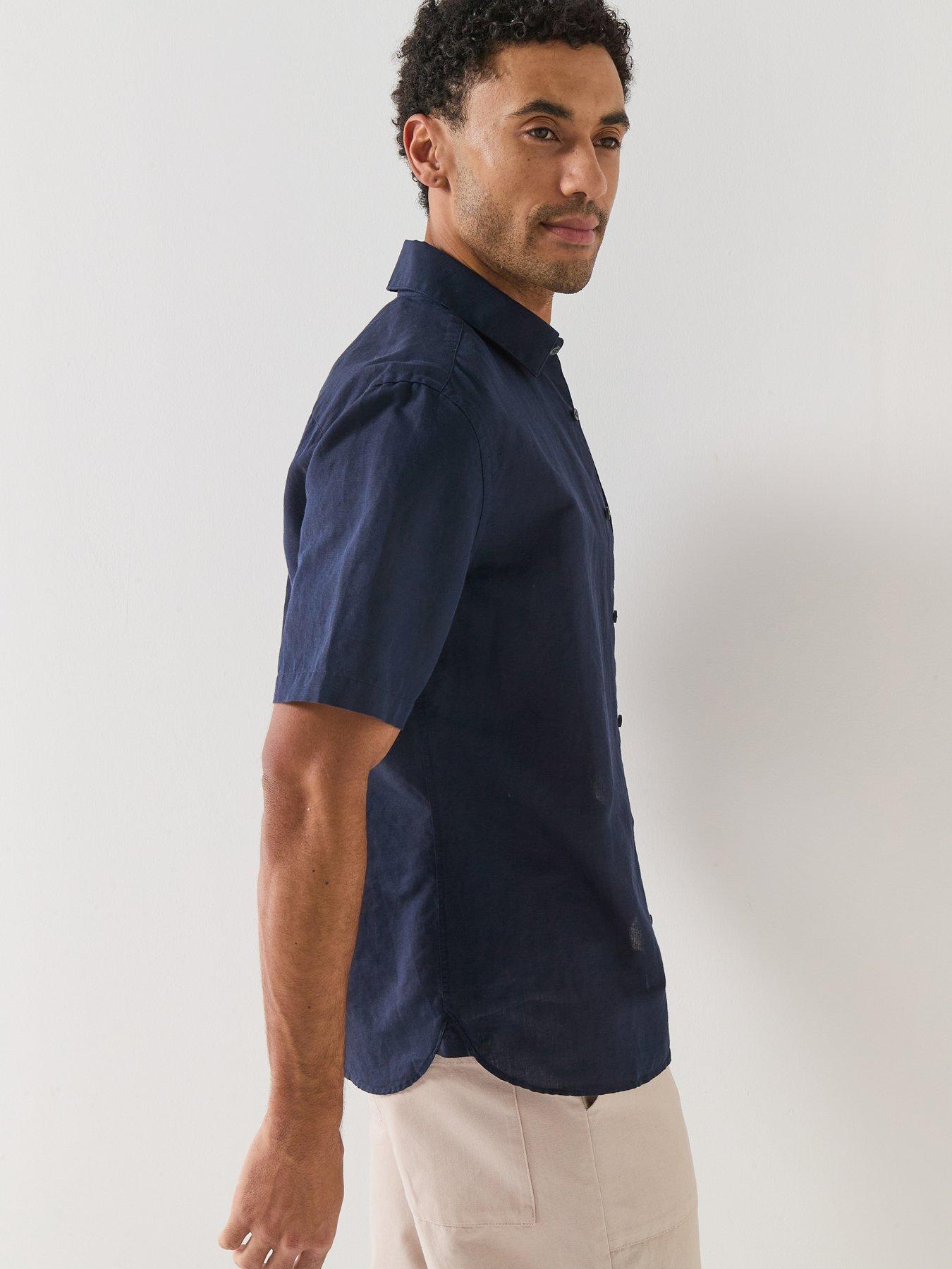 Image 6 of 6 of Lyle & Scott Short Sleeve Linen Blend Shirt - Navy