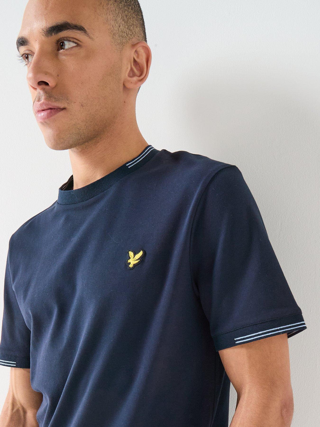 Image 4 of 5 of Lyle & Scott Quarter Tipped T-Shirt - Navy