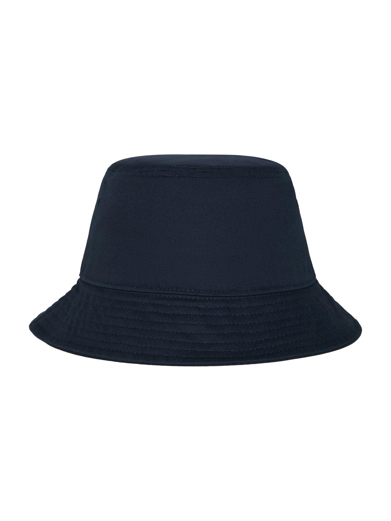 Image 2 of 3 of Lyle & Scott Bucket Hat - Navy