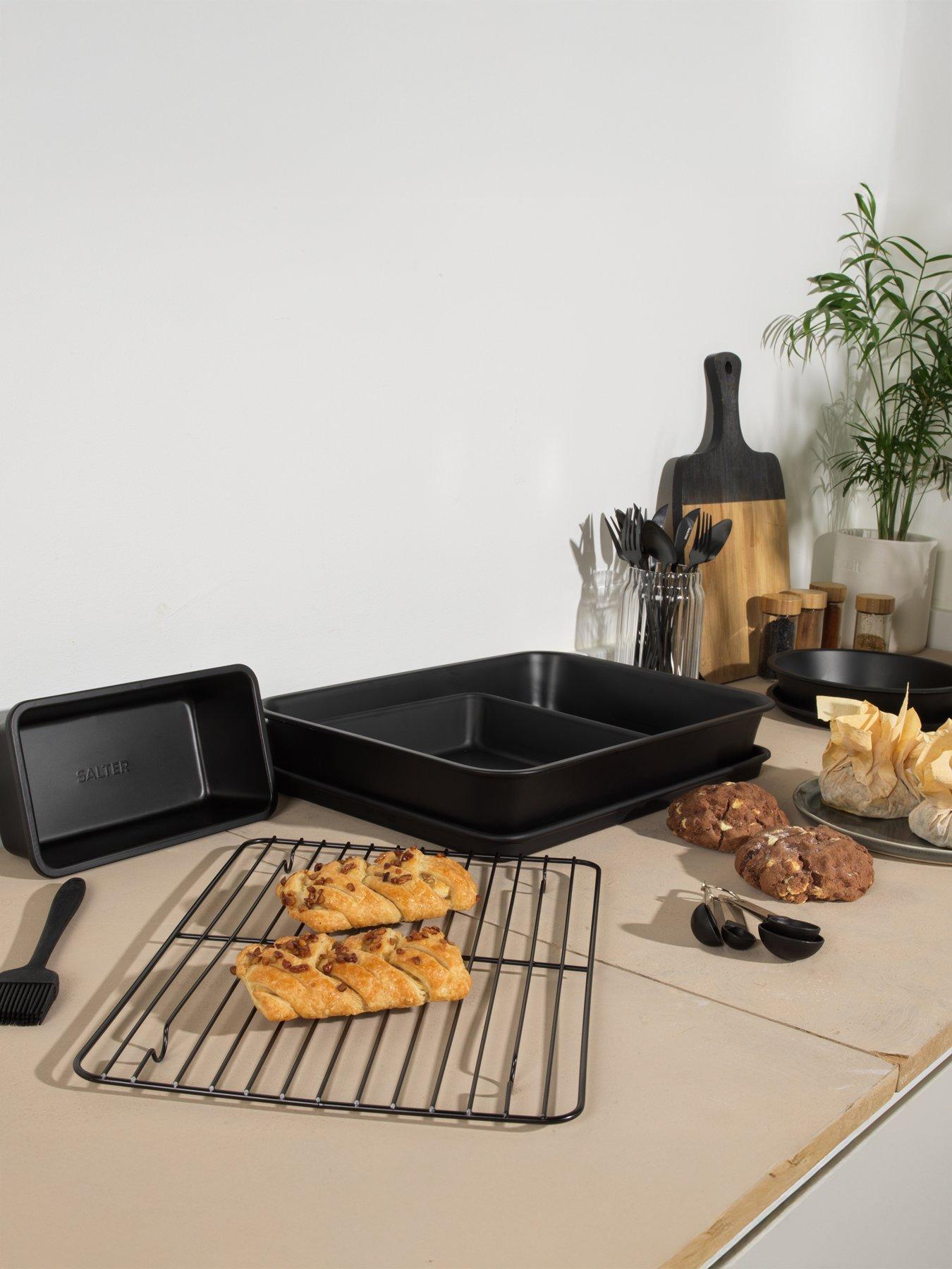 Image 4 of 5 of Salter Bakes 7pc Stacking Bakeware Set