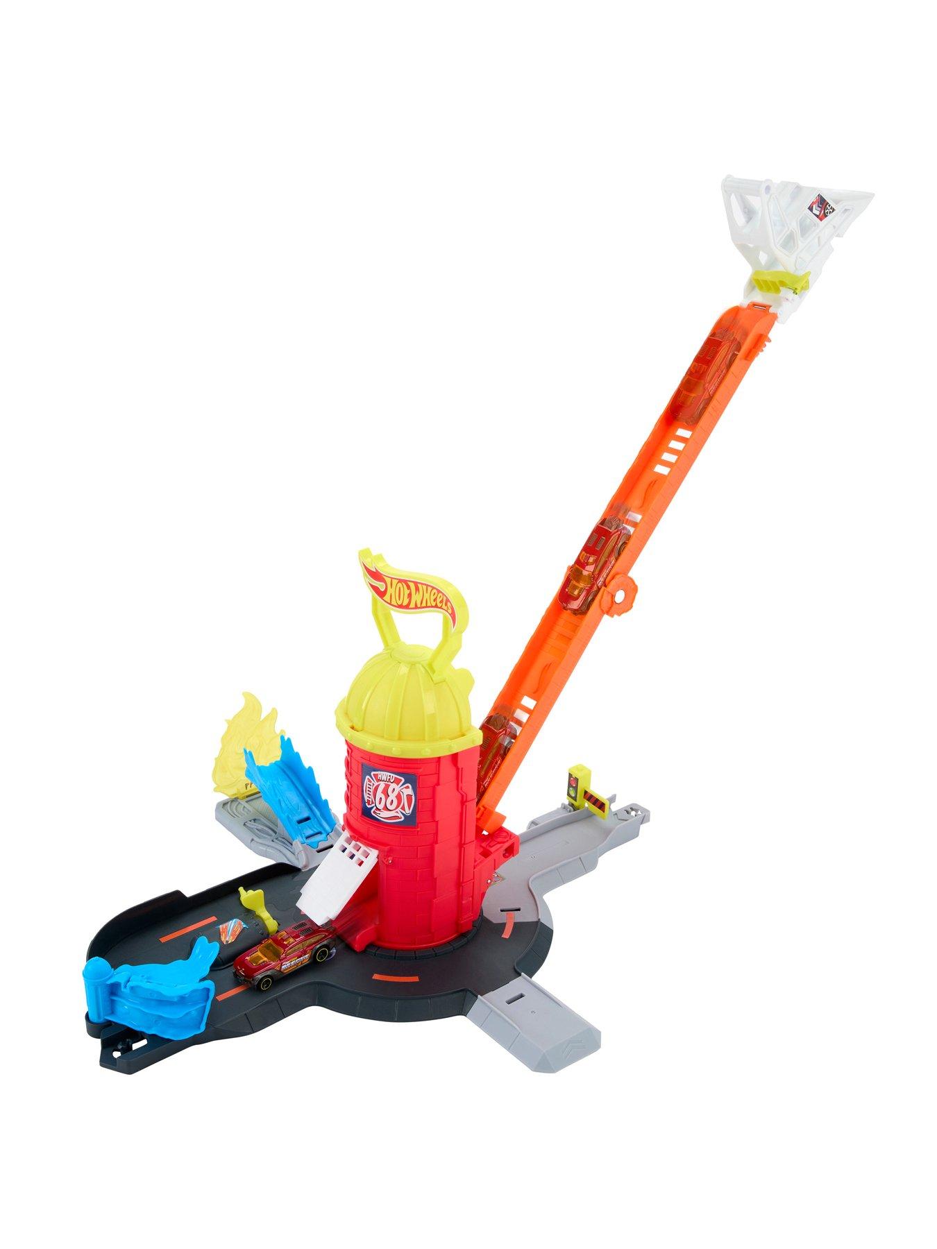 Image 4 of 5 of Hot Wheels City Super Fire Station Rescue Playset