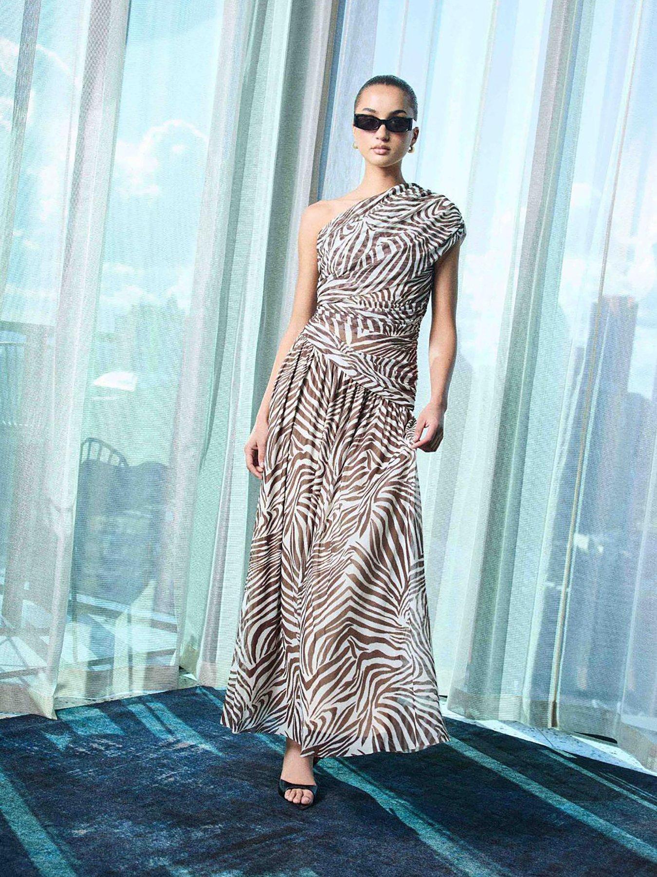 Image 6 of 6 of Curaae ARABELLE MAXI DRESS