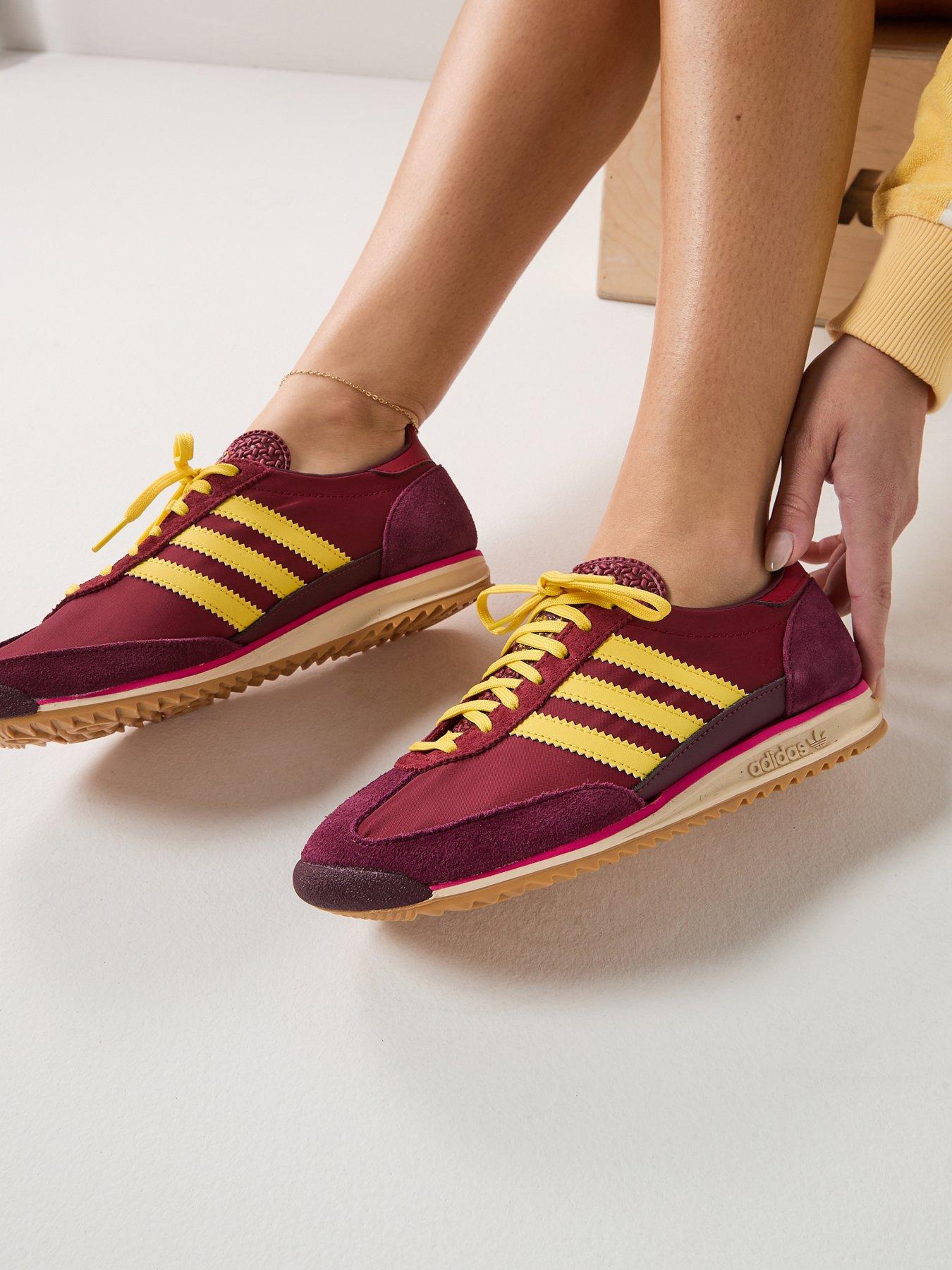 Image 1 of 7 of adidas Originals Women's Sl 72 Trainers - Burgundy