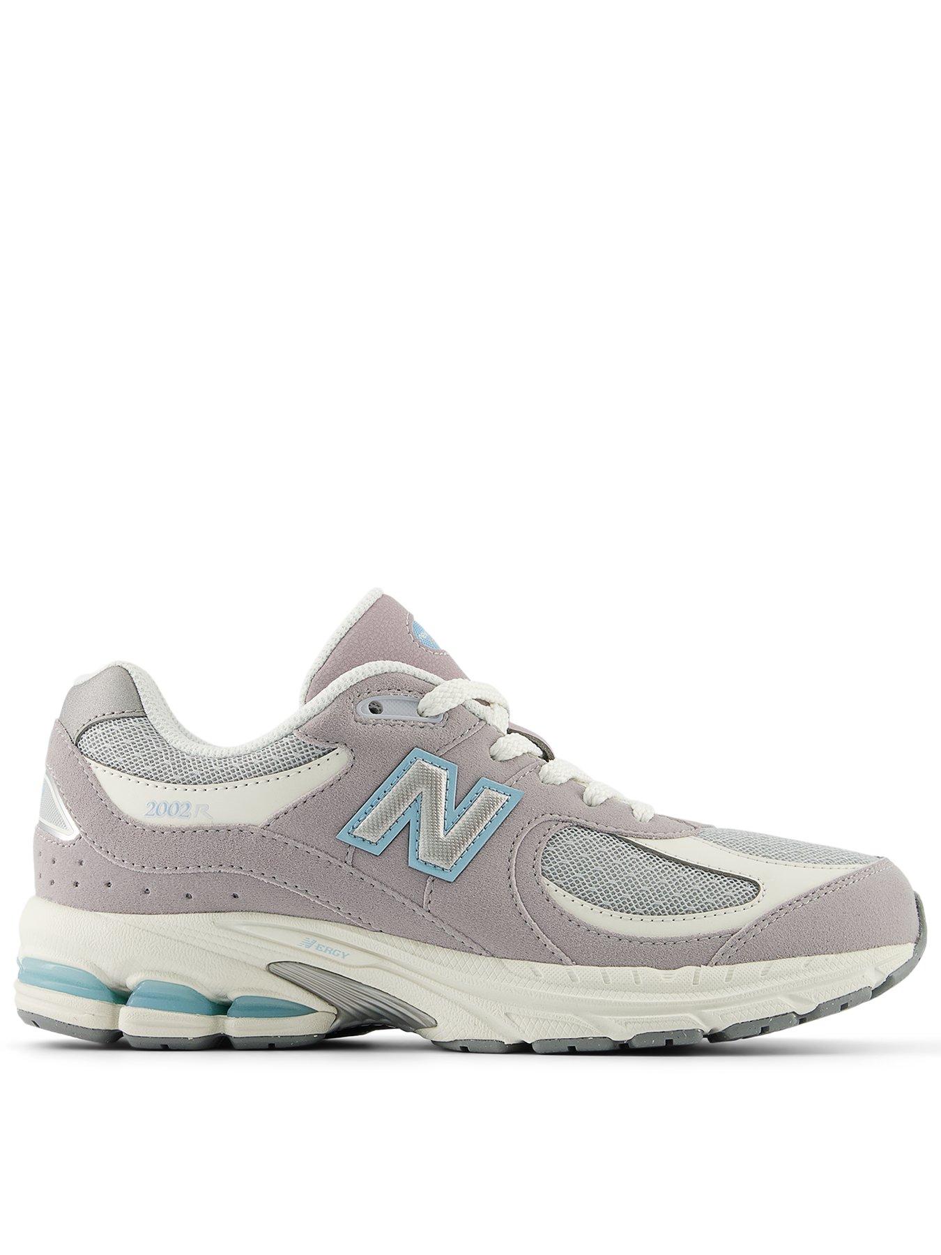 front image of new-balance-junior-2002-trainer-grey
