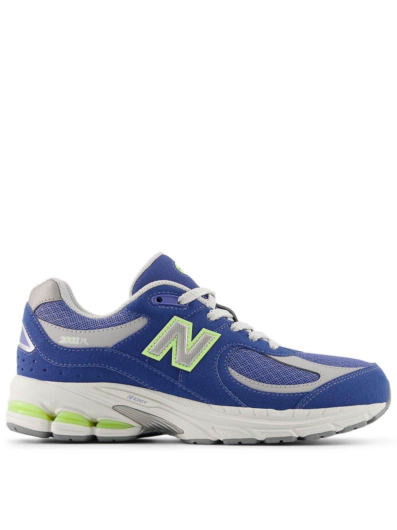 front image of new-balance-junior-2002-trainer-blue