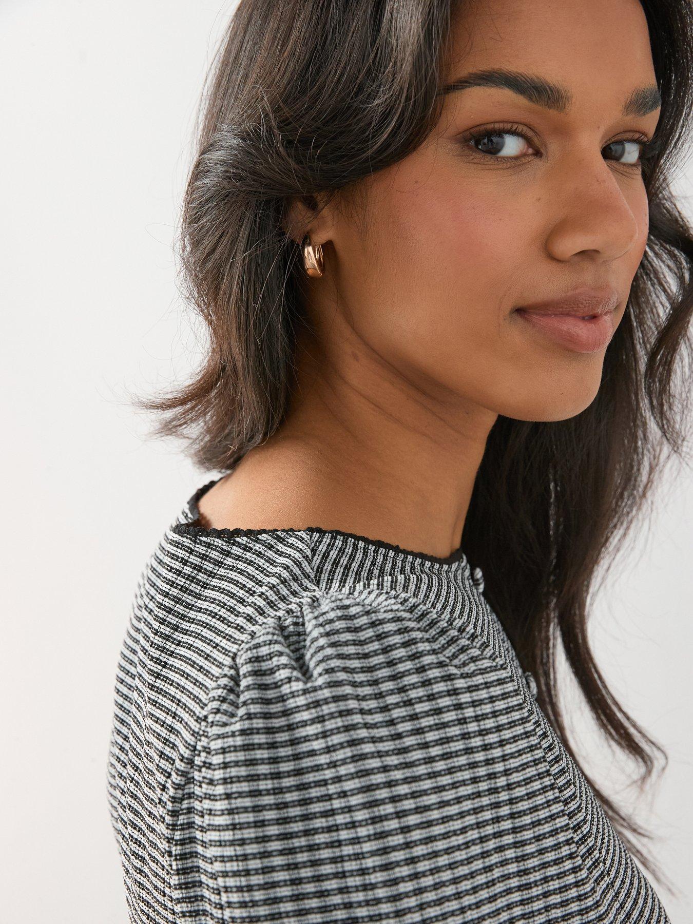  image of the-very-collection-shirred-gingham-long-sleeve-top-multi