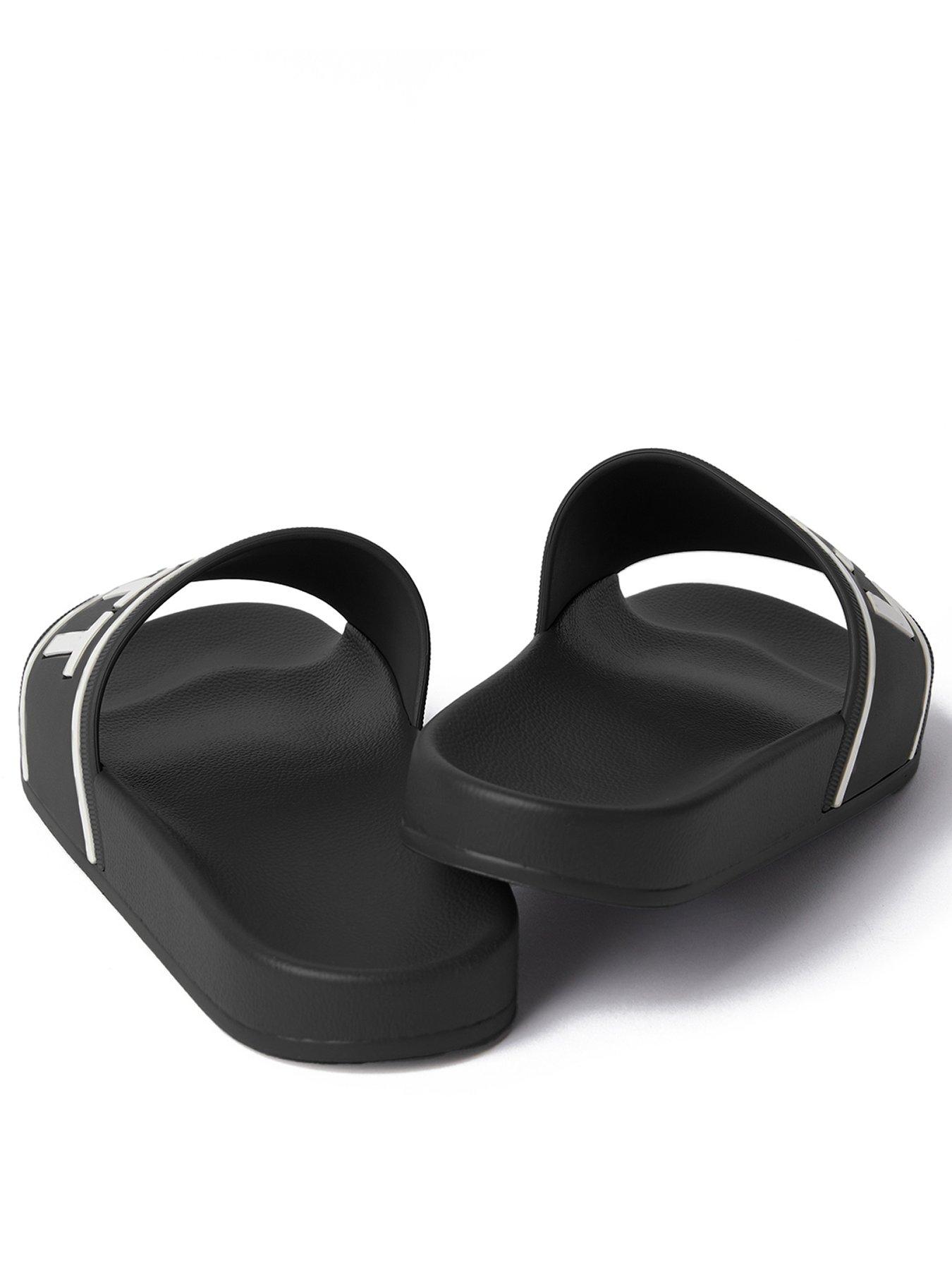 Image 2 of 3 of Lyle & Scott Pool Sliders - Black