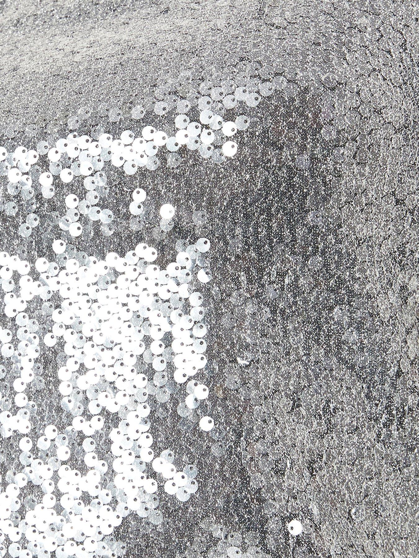 Image 6 of 6 of Quiz Silver Sequin Embellished Top