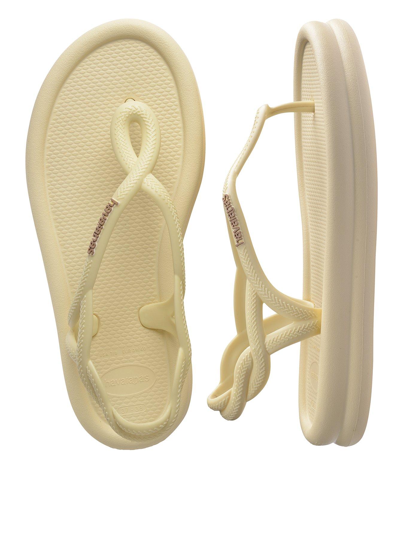 Havaianas Luna Puffed Up Flip Flop - Buttercream