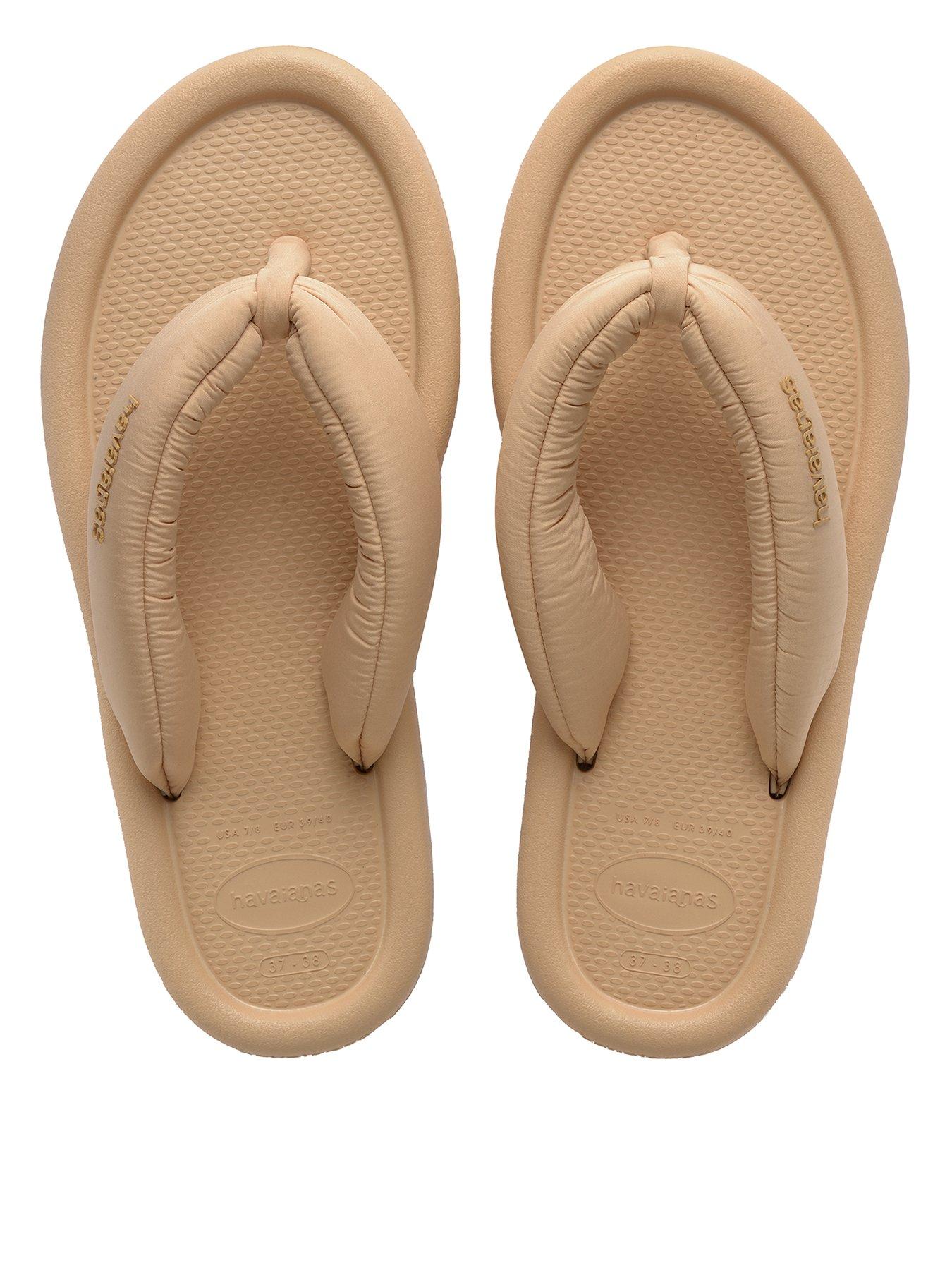 Havaianas Maxi Puffed Up Flip Flop - Golden