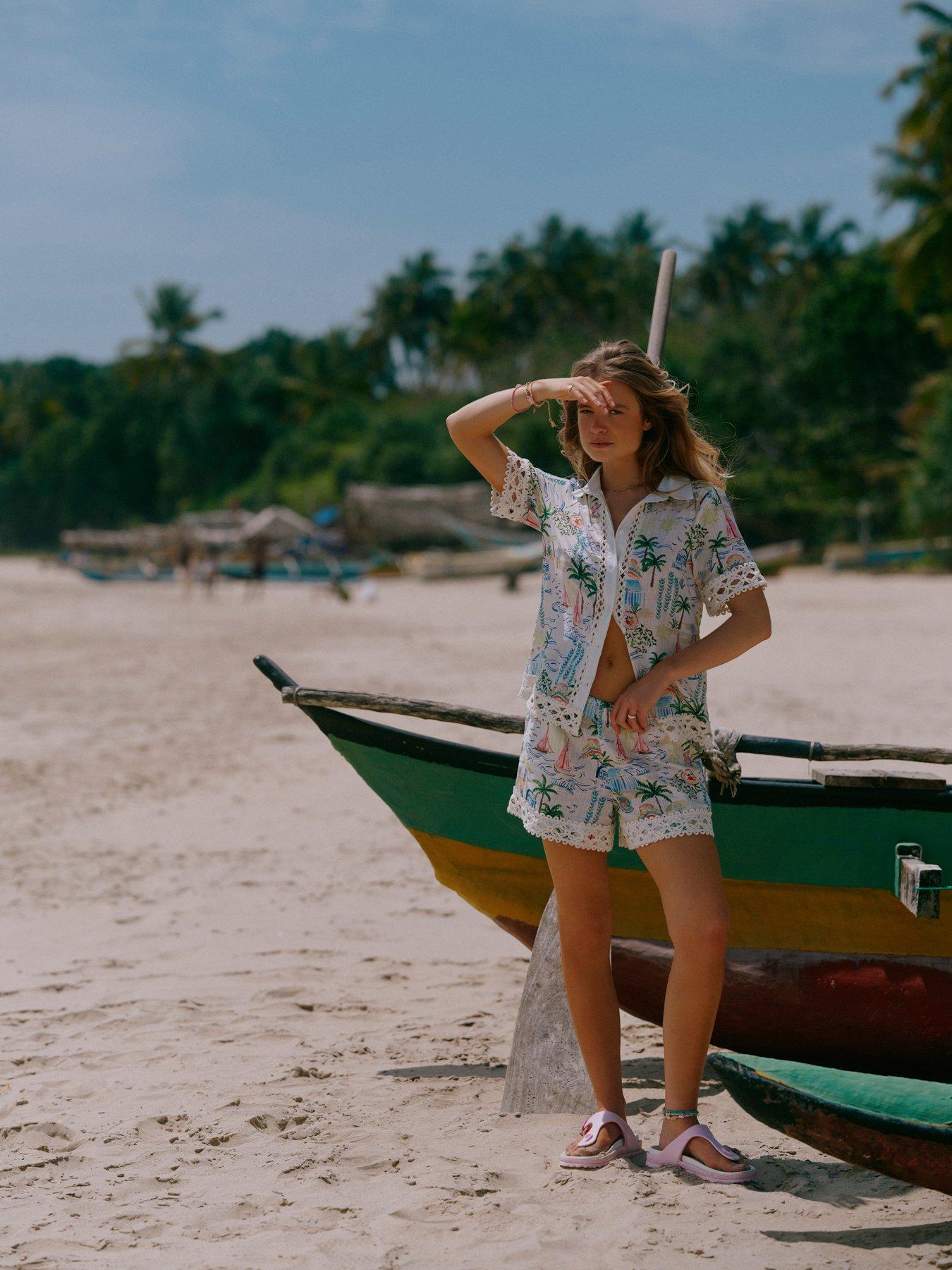 Image 3 of 7 of Joules Isobel Shorts - Boat Print