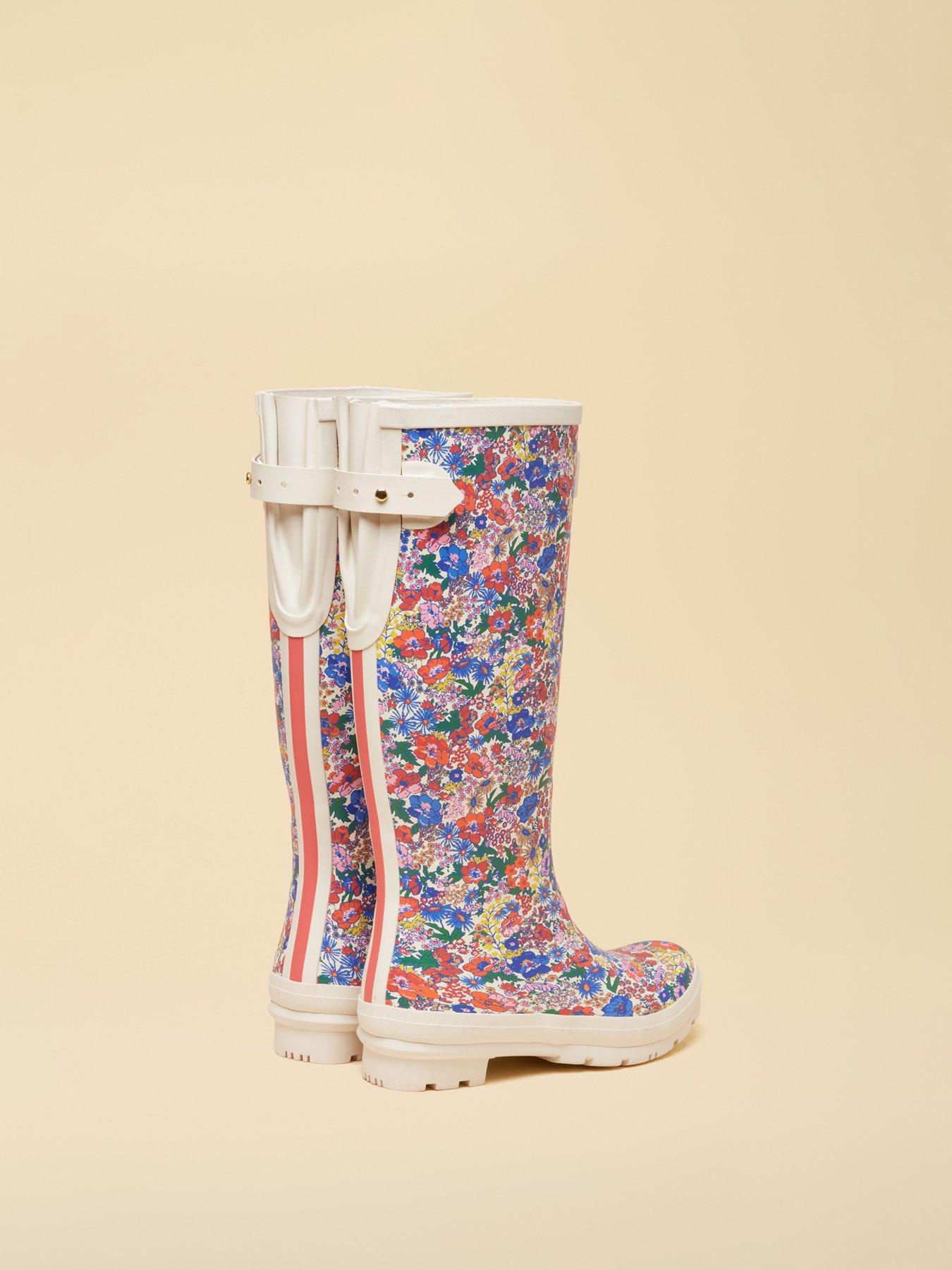 Image 7 of 7 of Joules Welly Print - White Ditsy