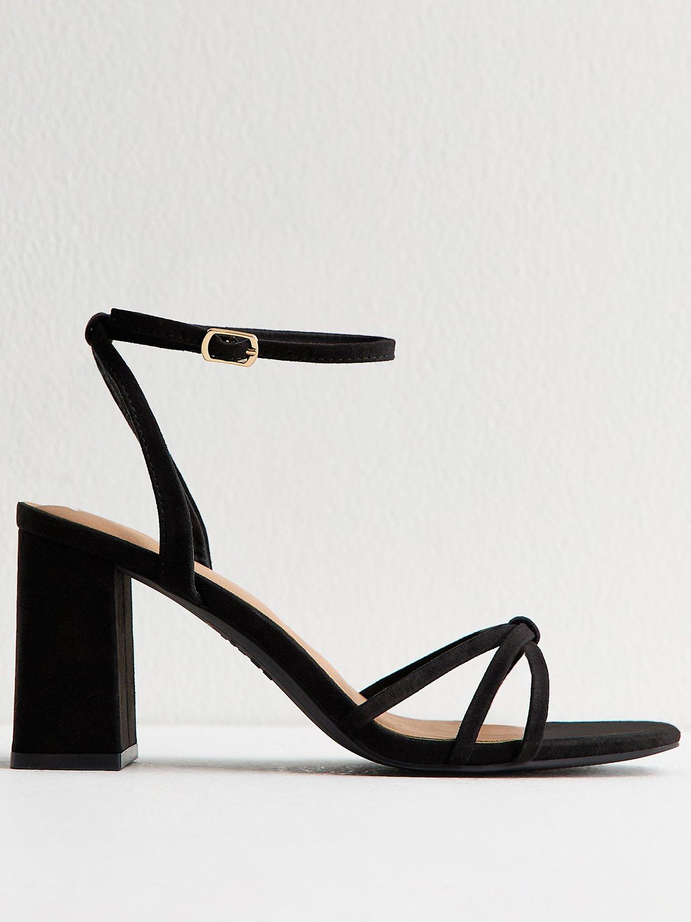 New Look Faux Suede Knot Strap Block Heel Sandals - Black