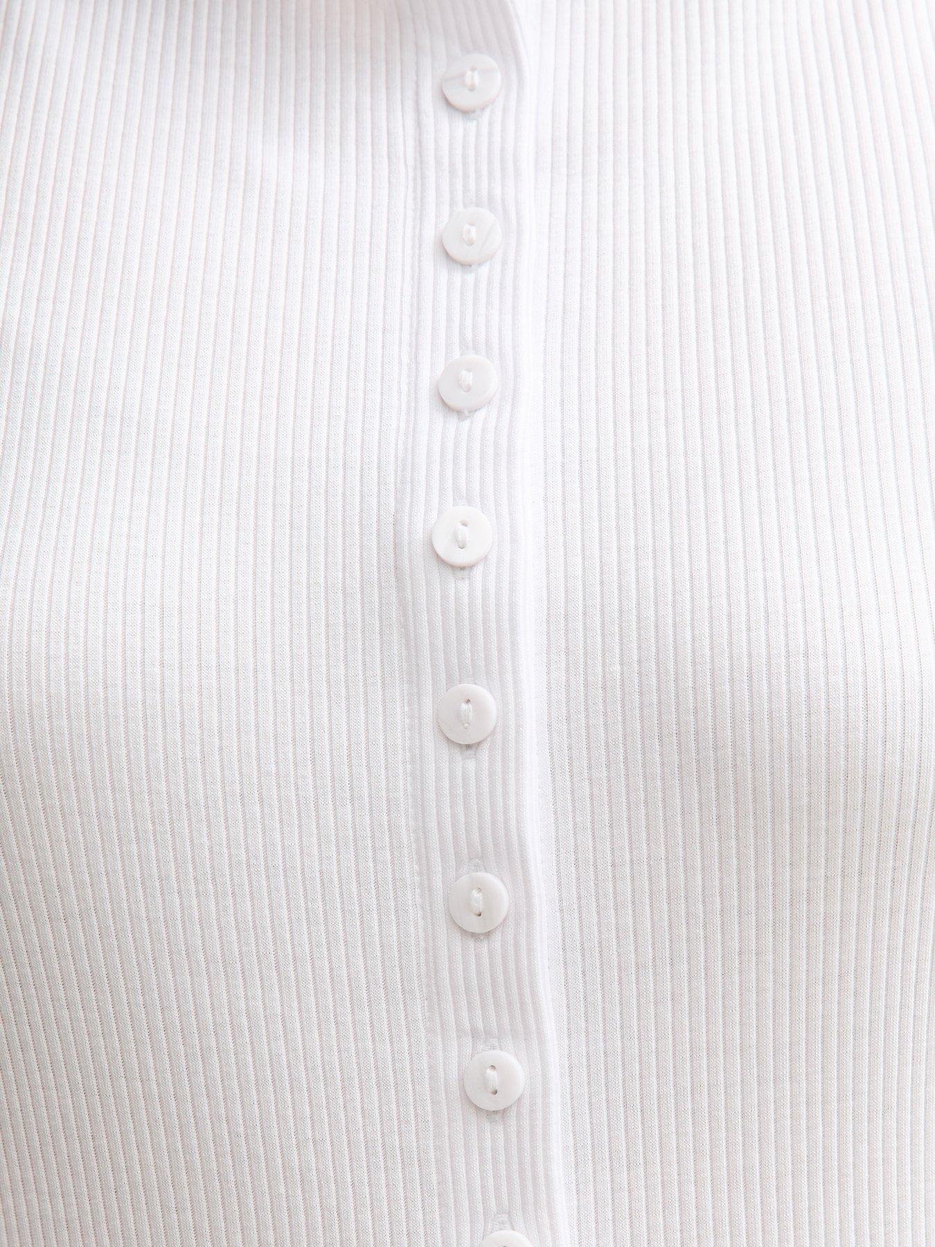 Image 5 of 5 of New Look Button Through T-Shirt - White