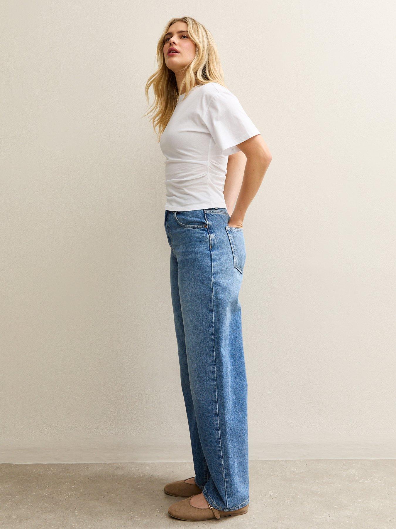 Image 3 of 5 of New Look Ruched Waist Crew Neck T-Shirt - White