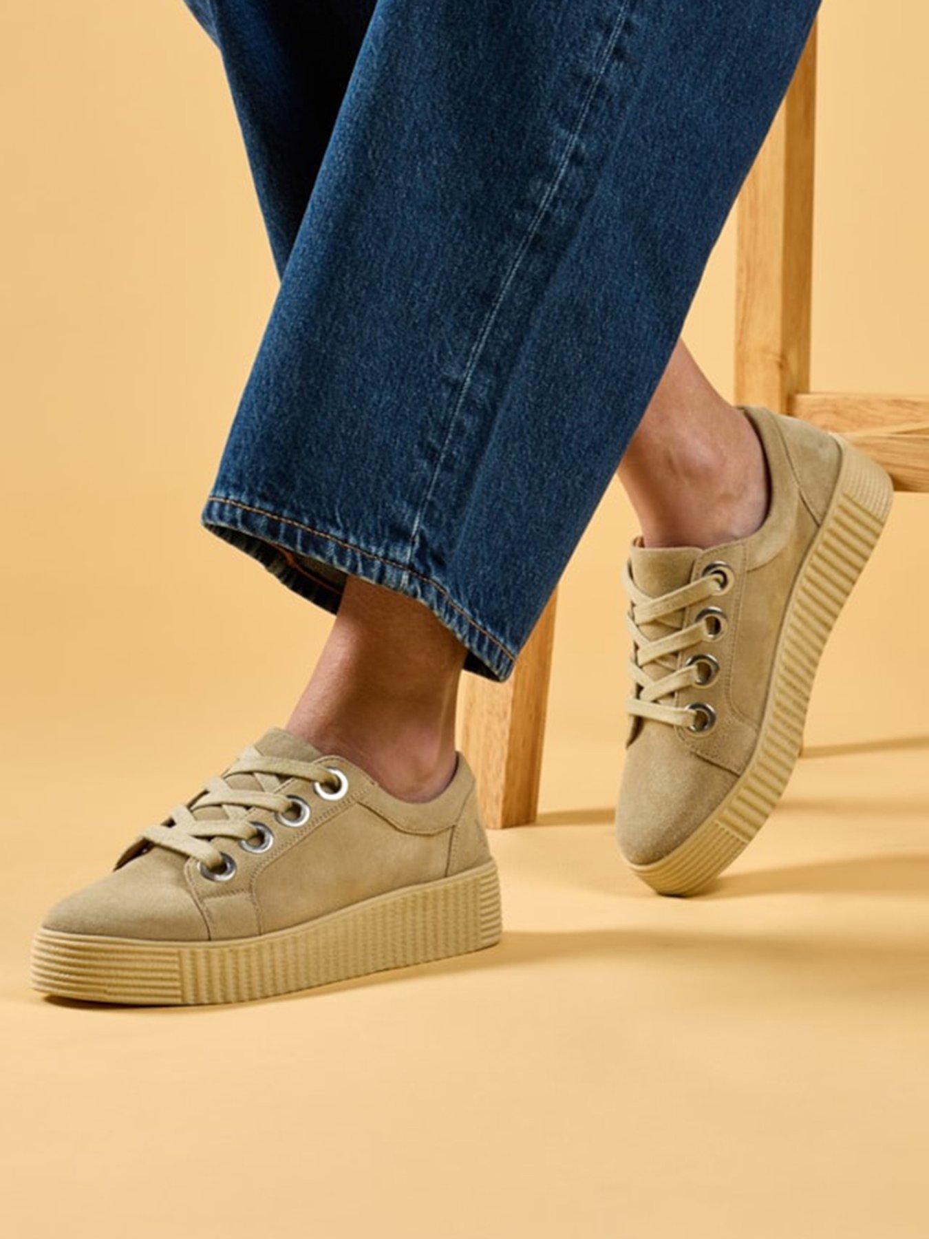 Hush Puppies Tamsin Suede Trainer-taupe