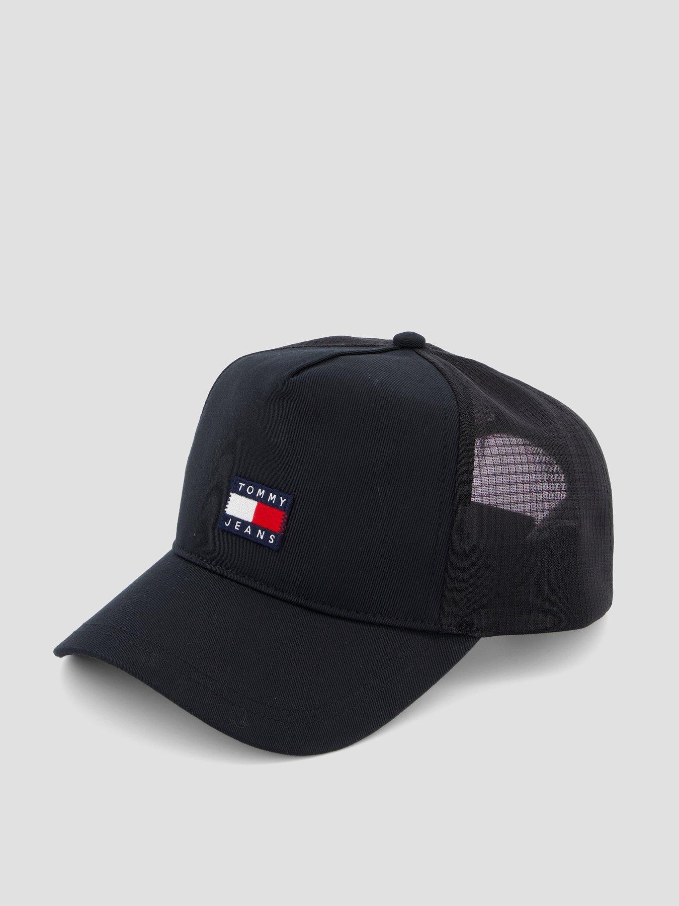 back image of tommy-jeans-heritage-trucker-snapback-cap-black