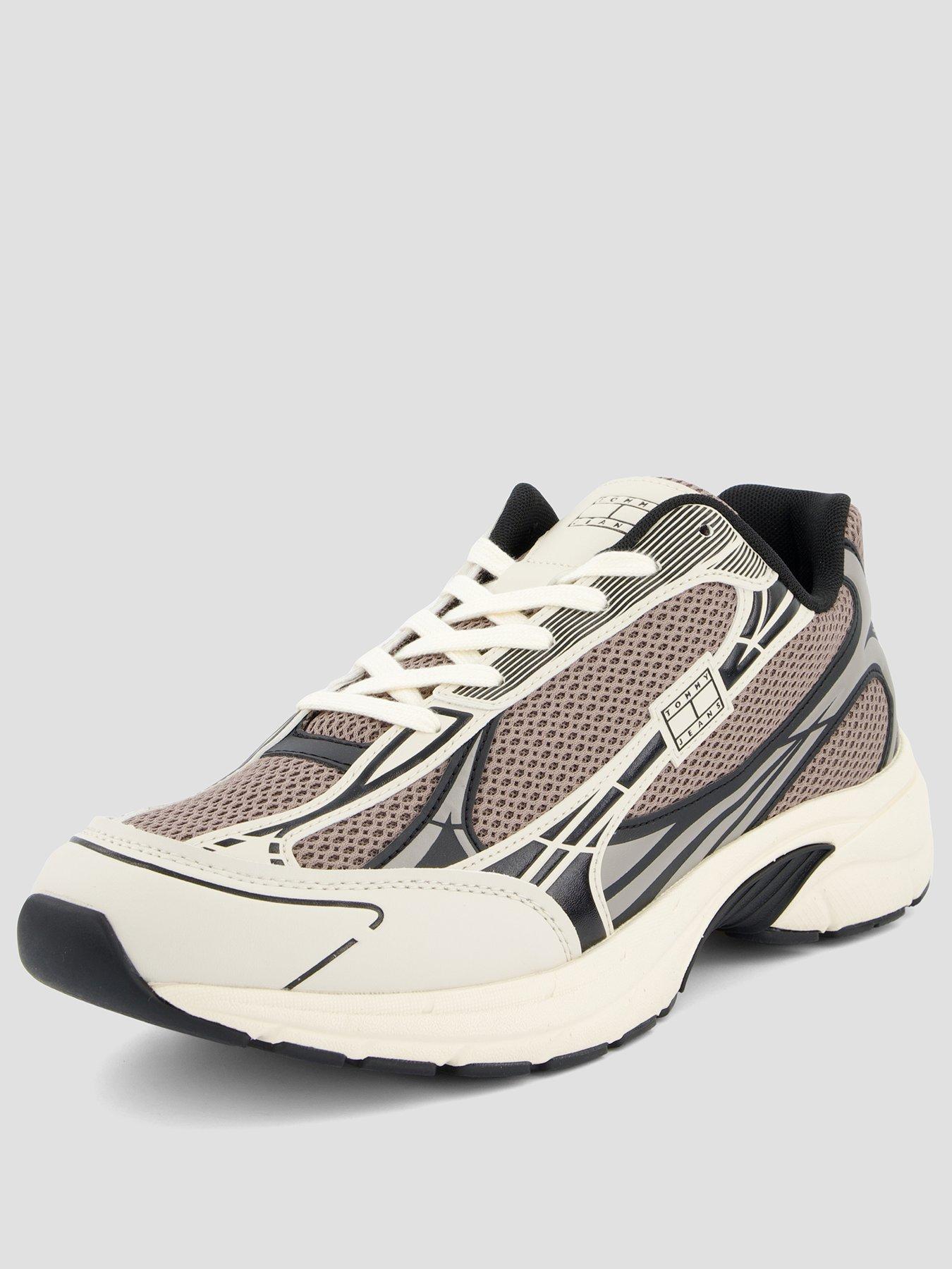 Image 2 of 7 of Tommy Jeans Archive '25 Trainers - Brown