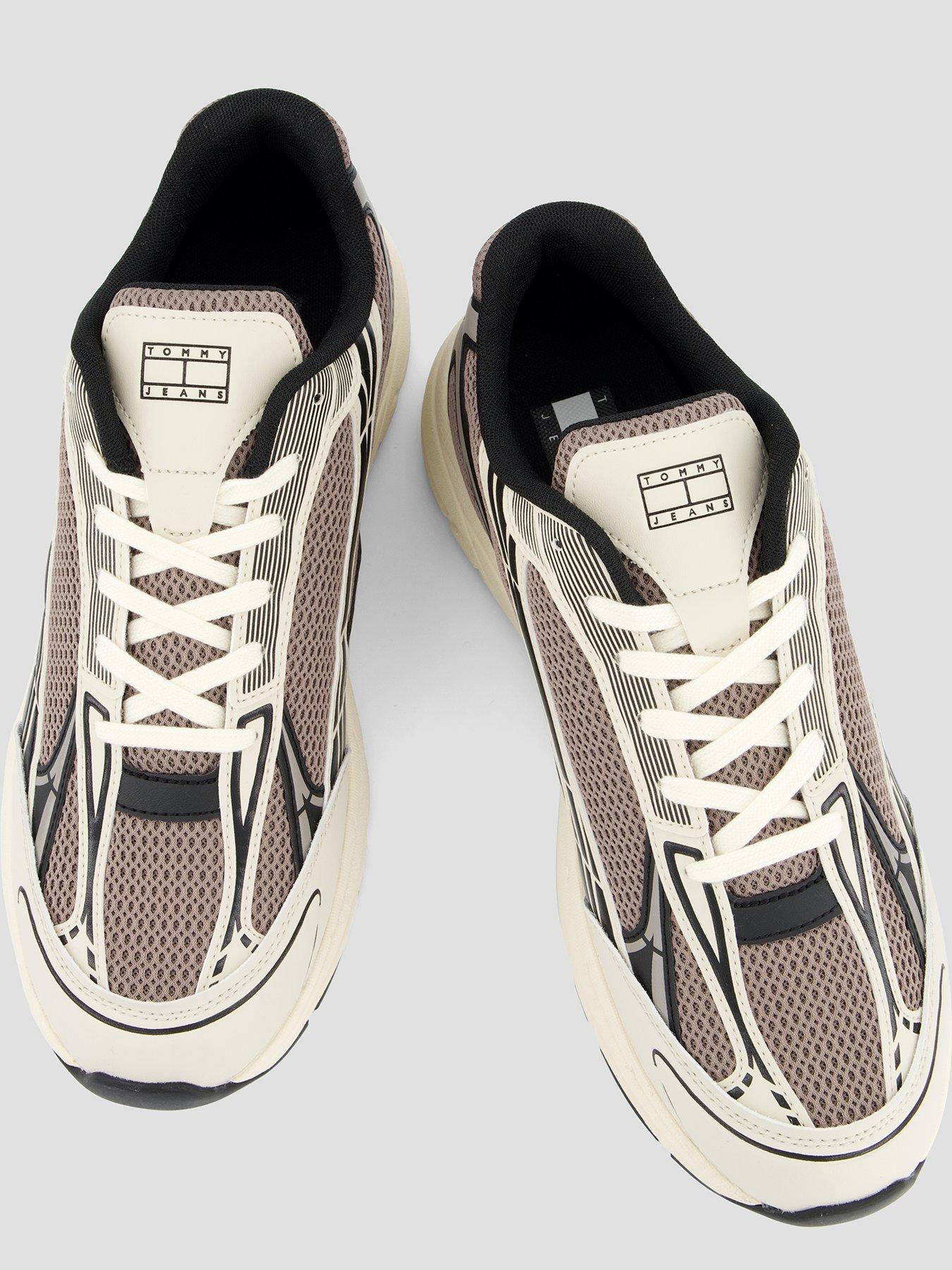 Image 3 of 7 of Tommy Jeans Archive '25 Trainers - Brown