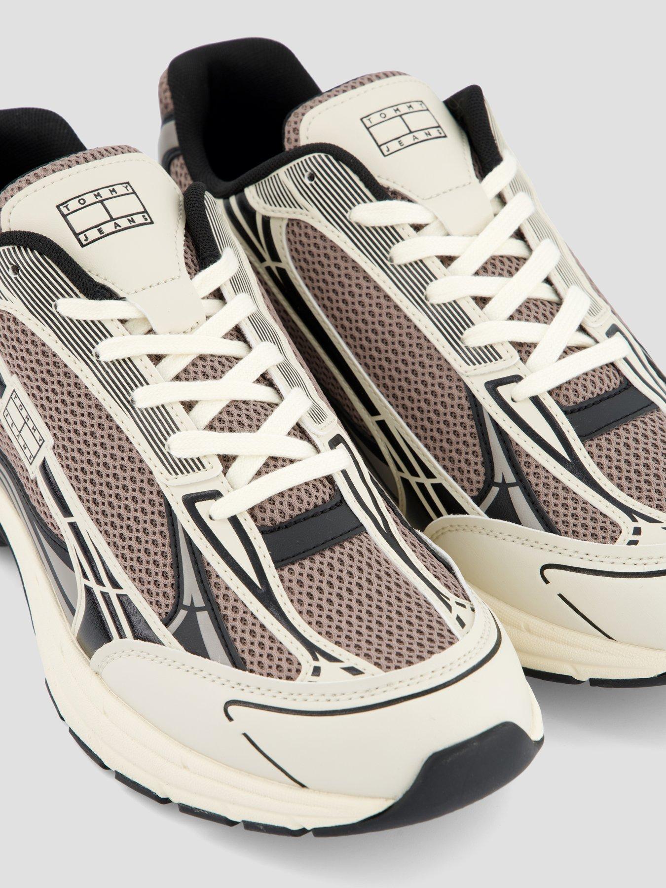 Image 5 of 7 of Tommy Jeans Archive '25 Trainers - Brown