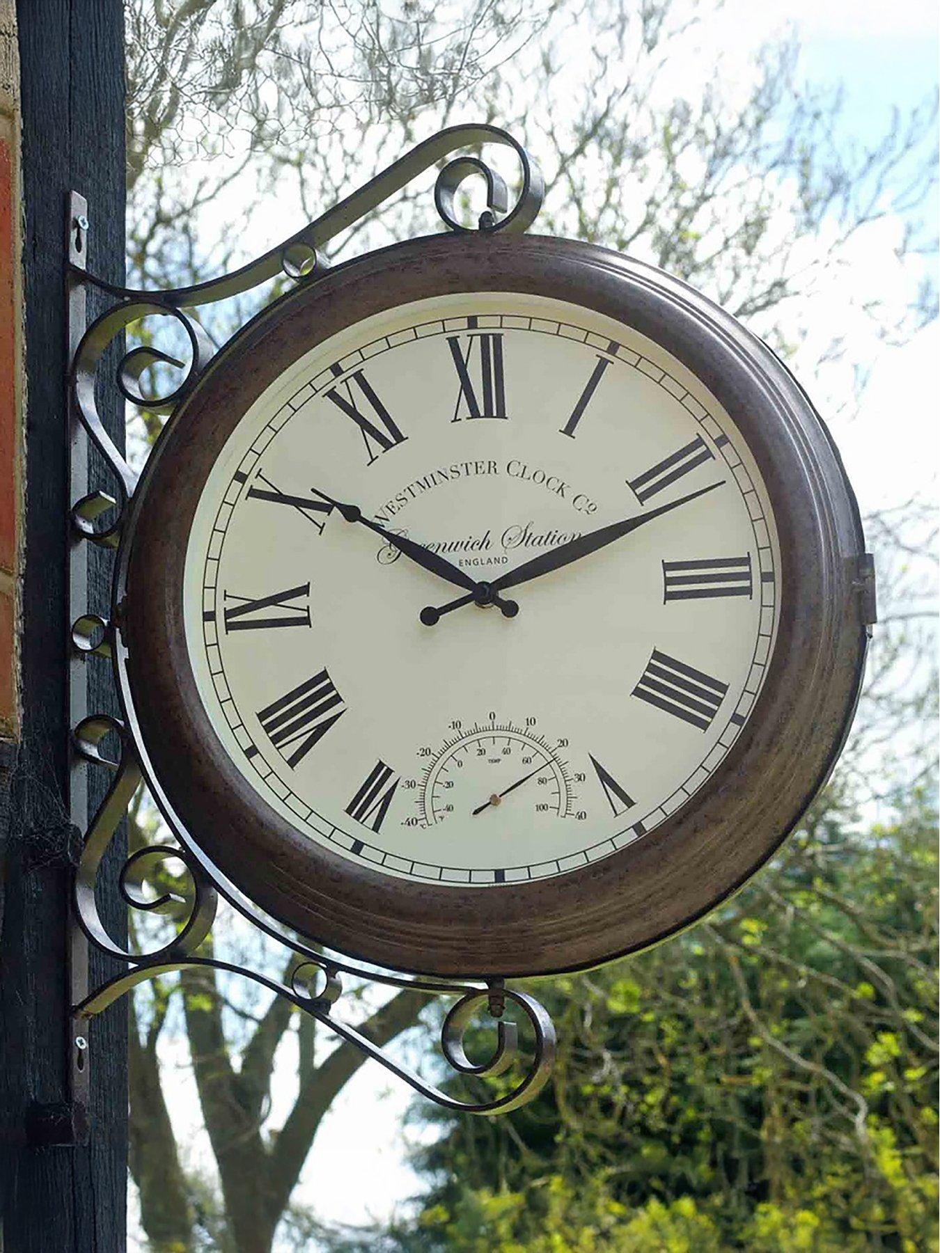 Smart Garden Greenwich Station Clock
