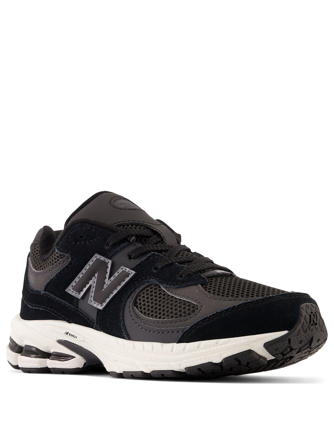  image of new-balance-kids-2002-trainer-black