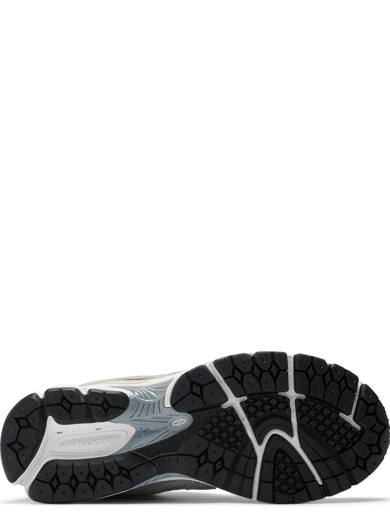 Image 5 of 7 of New Balance Unisex 2002r Trainers - Grey