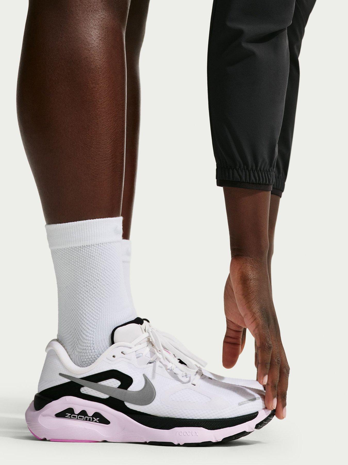 Image 7 of 7 of Nike Womens Running Structure Plus Trainers