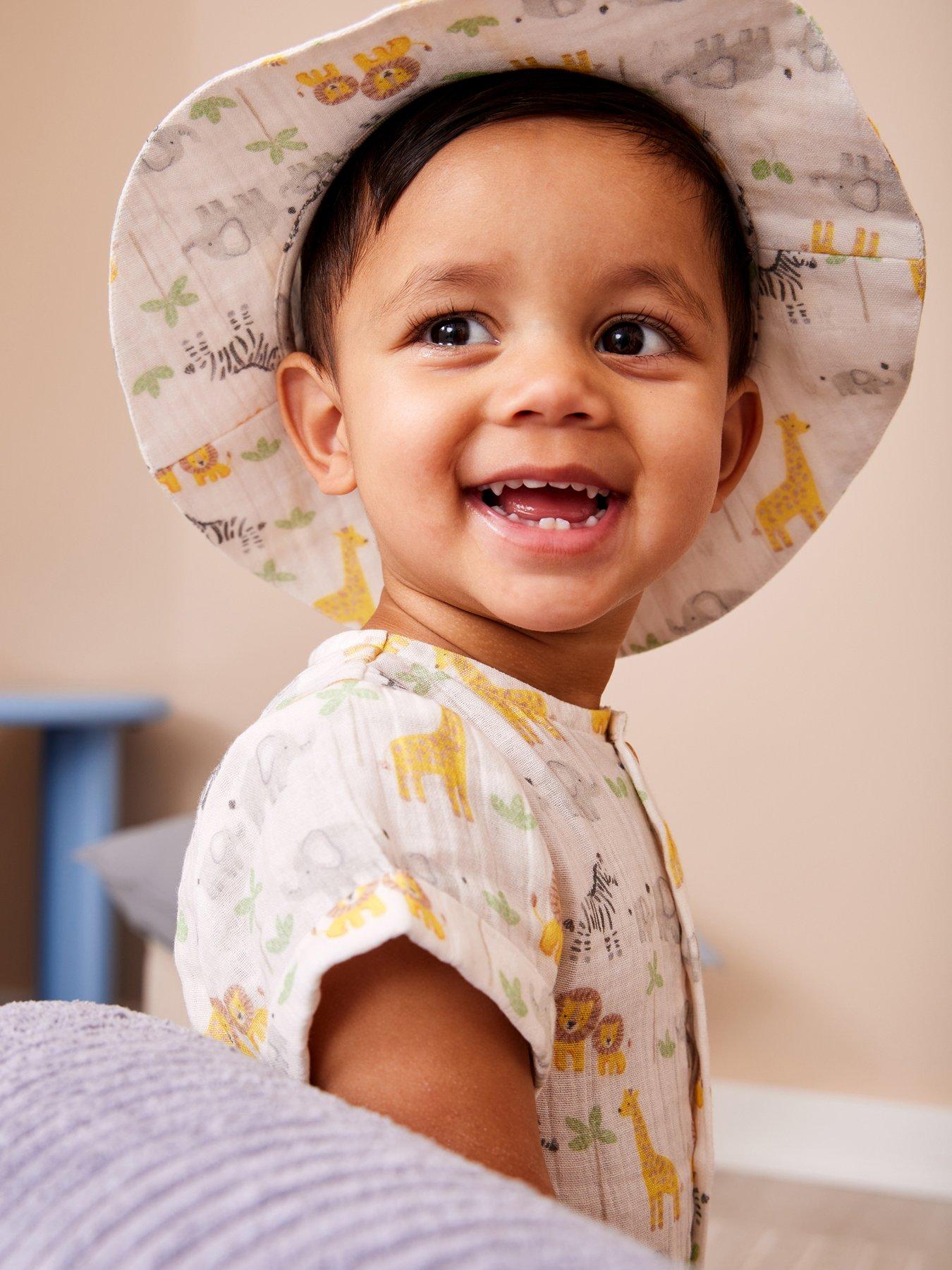 Image 7 of 7 of JoJo Maman Bebe Baby Boys Safari Romper &amp; Hat Set - Cream