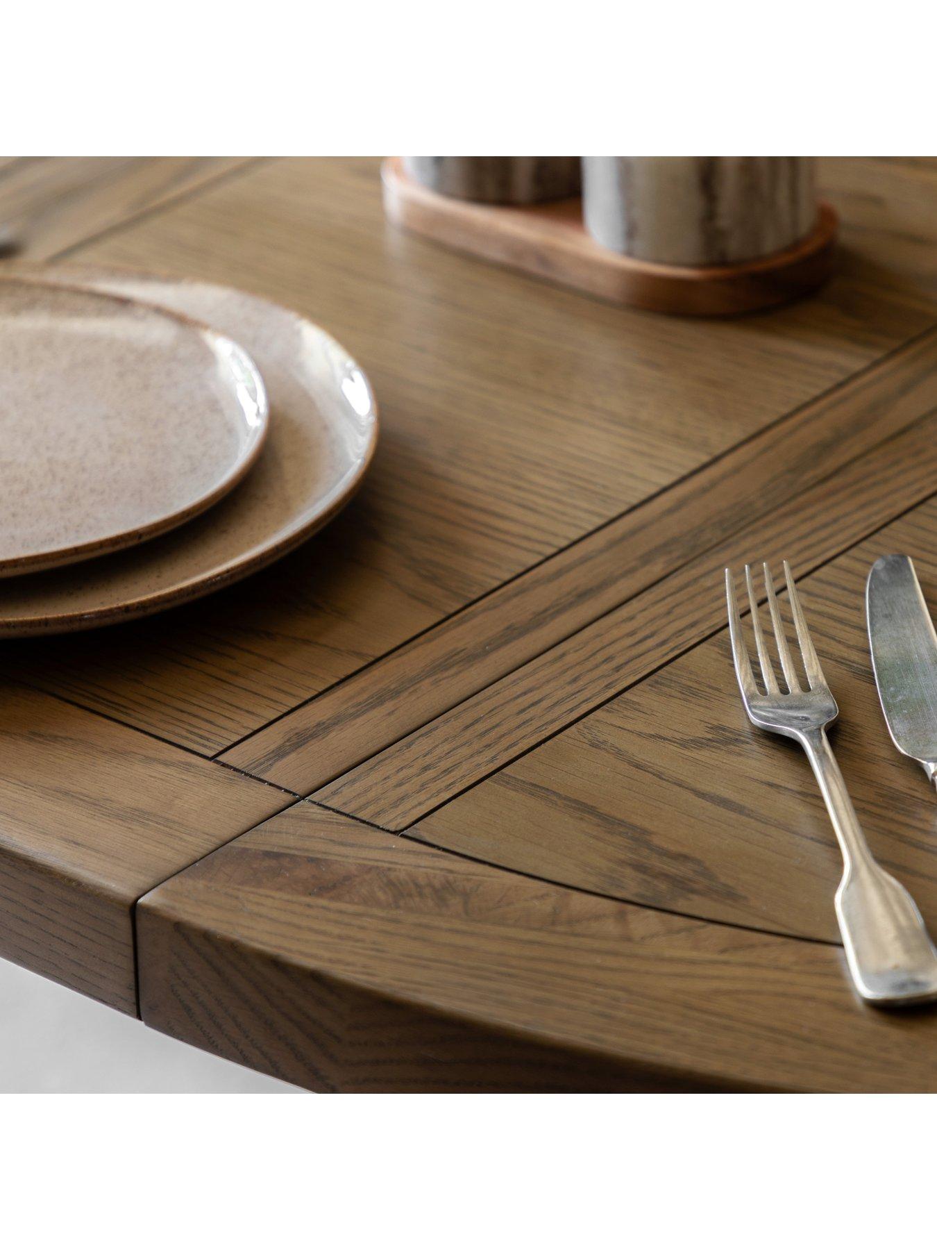  image of gallery-hardwick-round-extending-dining-table
