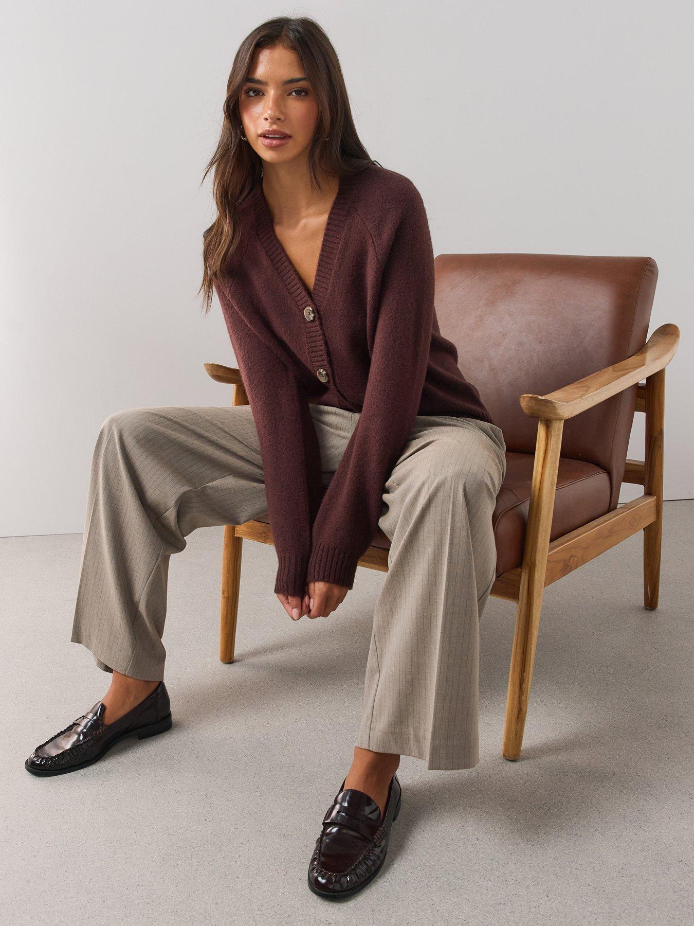 Image 5 of 6 of The Very Collection Style Yarn V Neck Cardigan With Wool - Burgundy
