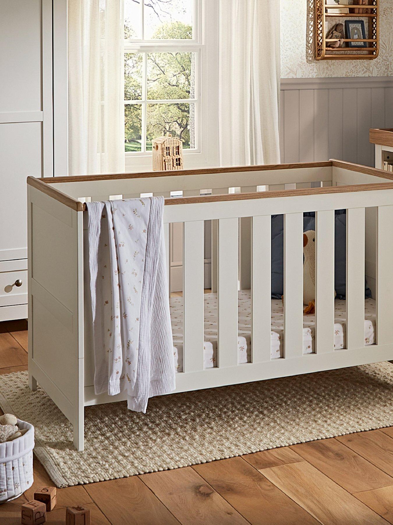 CuddleCo Burford Cot Bed - White & Oak