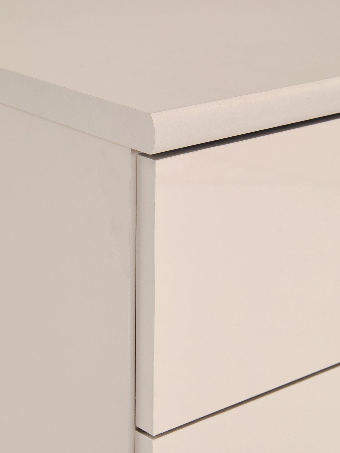 Image 5 of 7 of The Very Collection Prague Gloss 5+5 Wide Chest - FSC&reg; Certified