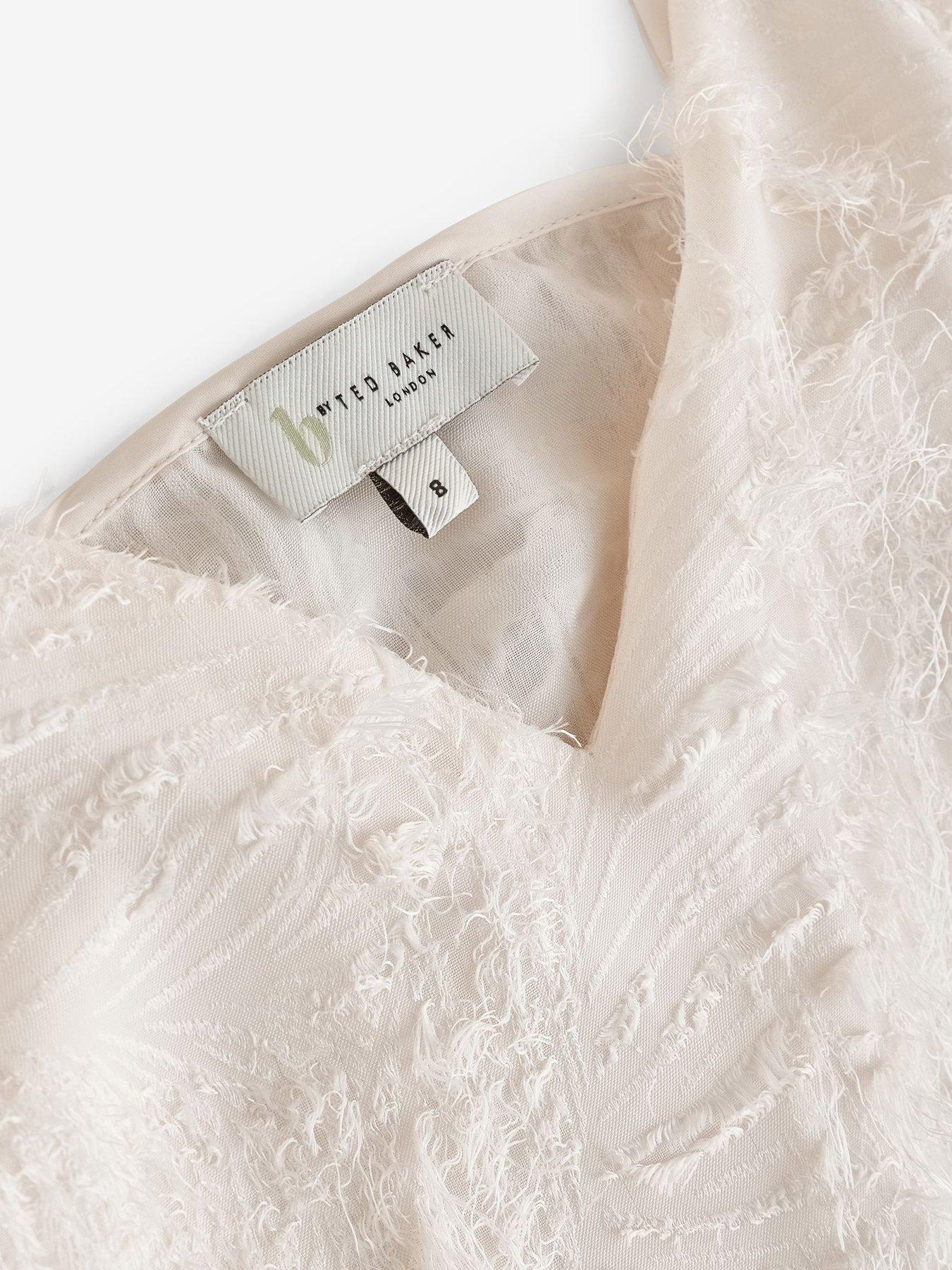 Image 7 of 7 of B By Ted Baker Feather Slip - Ivory White