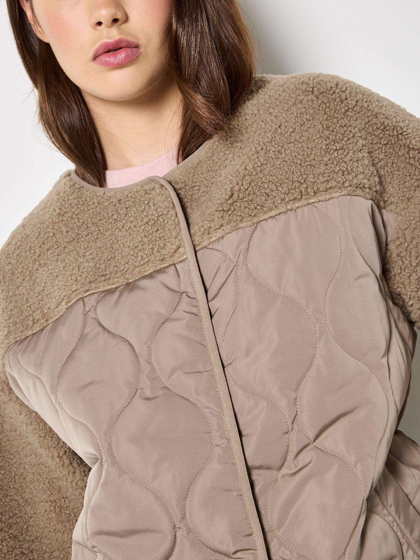 Image 4 of 5 of Apricot Contrast Borg Quilted Jacket